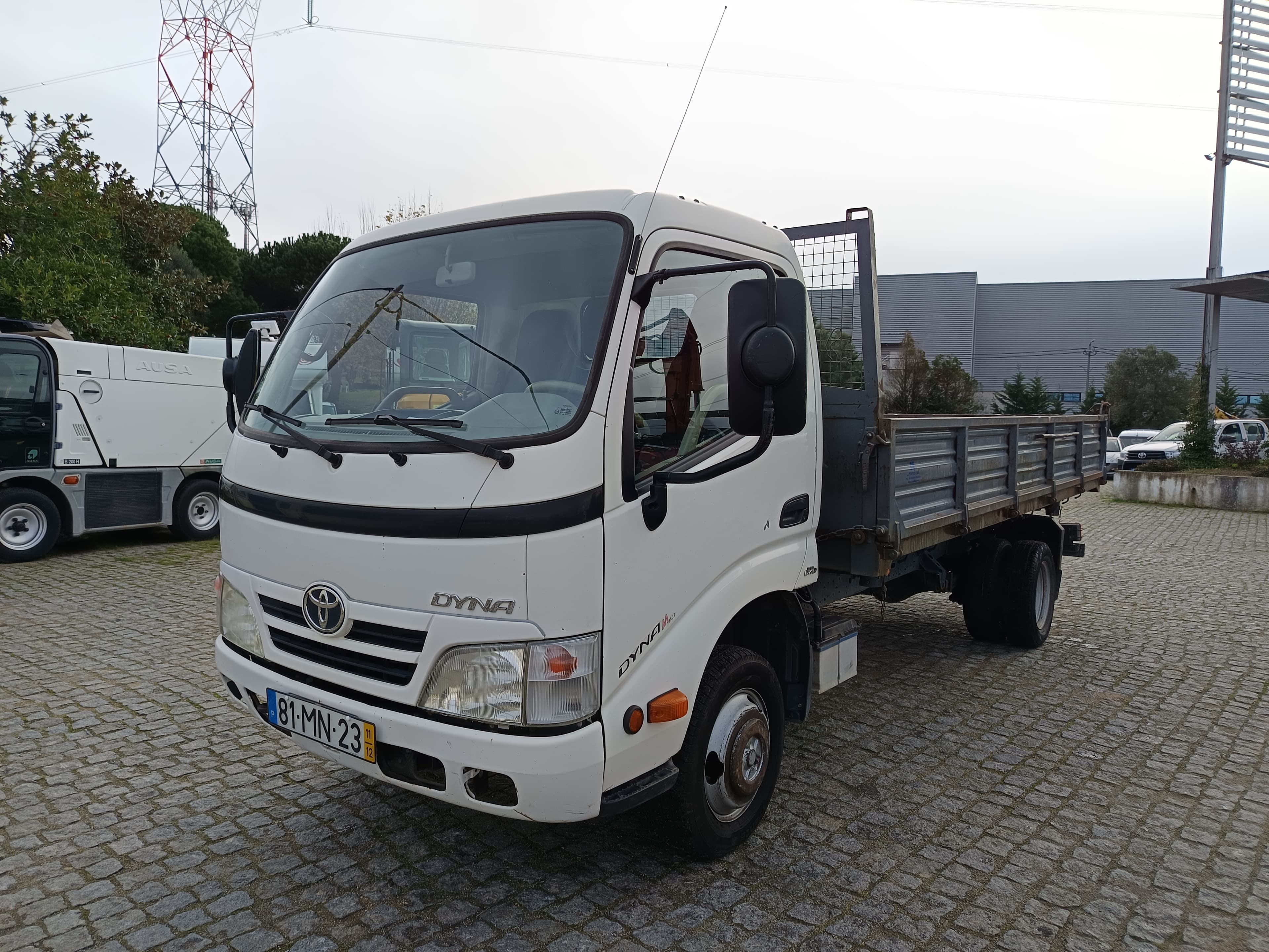 Toyota Dyna M35.33 · Ano 2011 — imagen 1