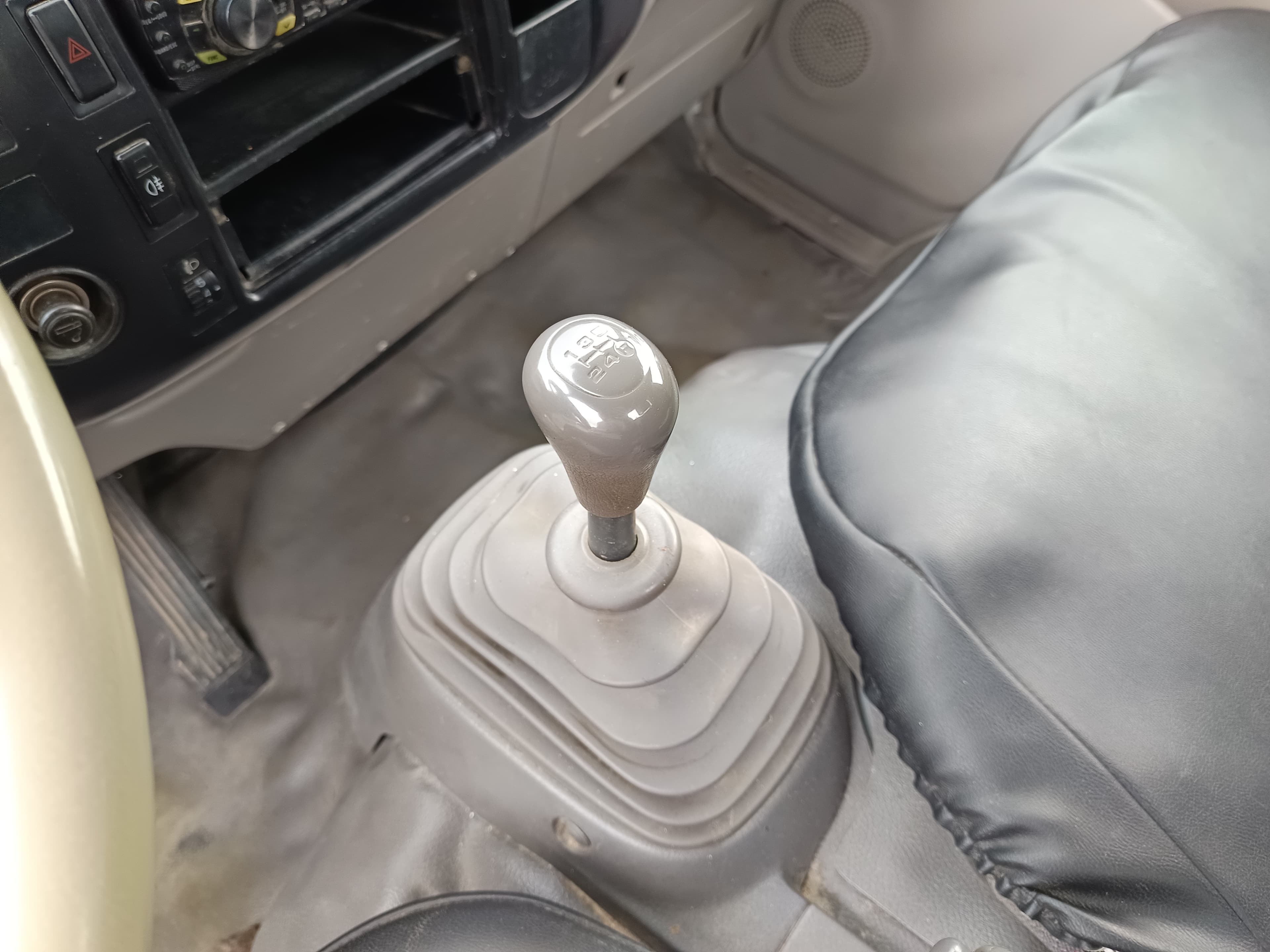 Toyota Dyna M35.33 · Ano 2011 — imagen 23