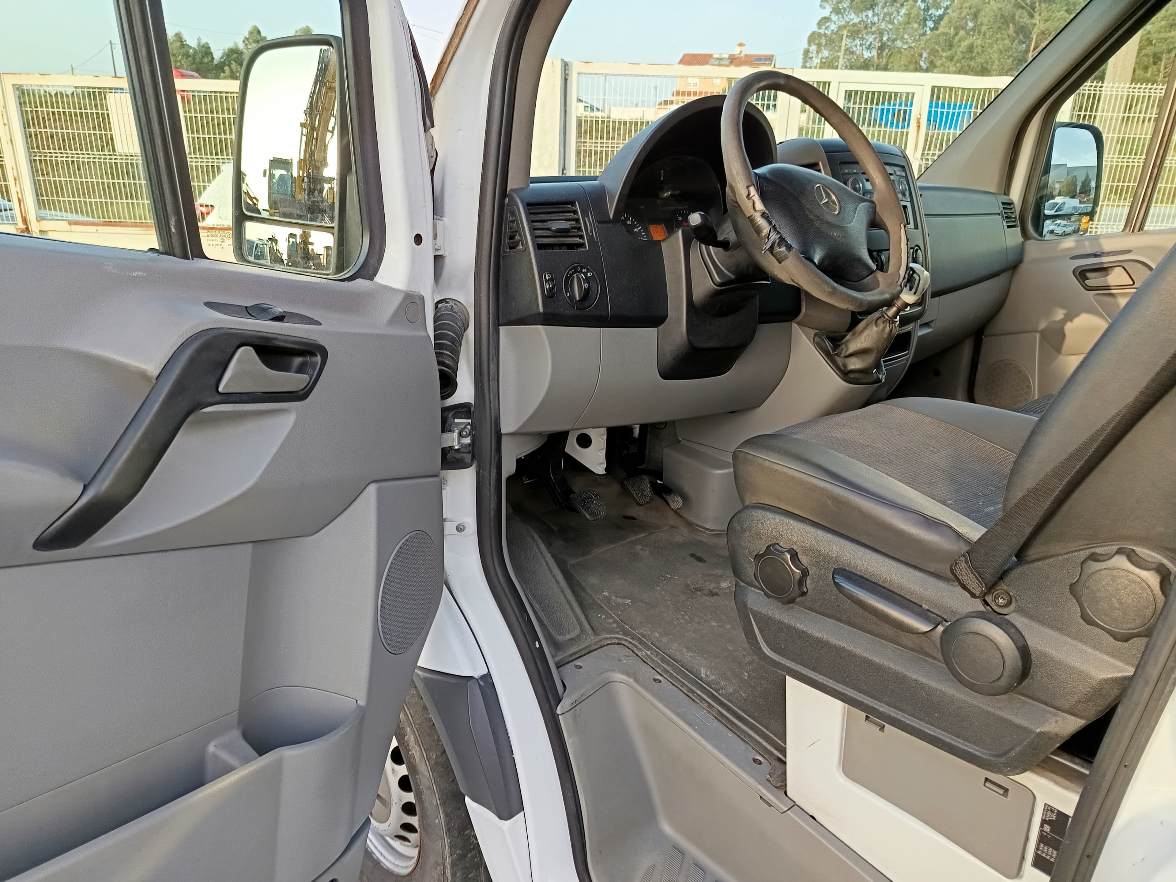 Mercedes-Benz Sprinter 209 CDI · Ano 2009 — imagem 26