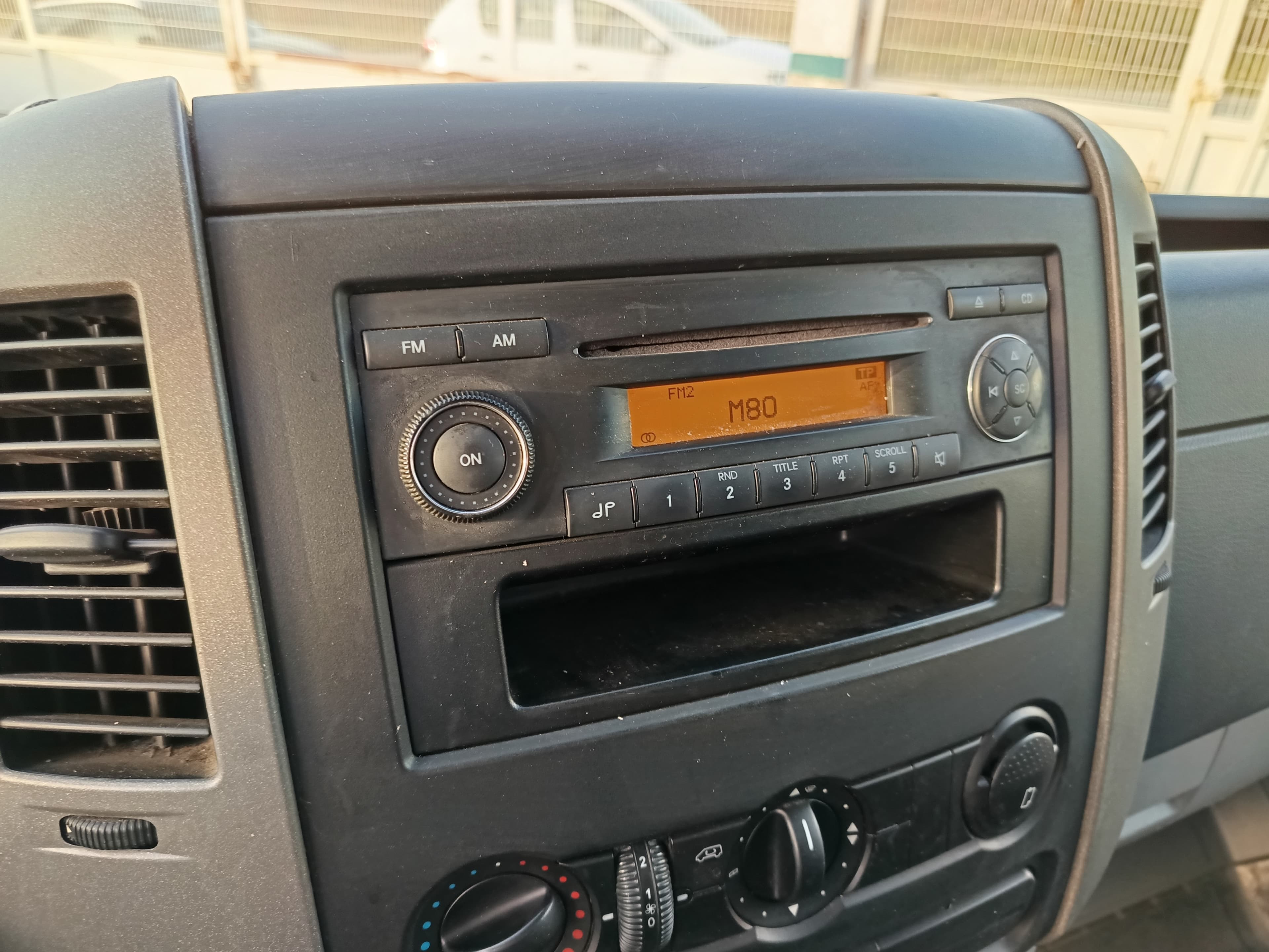 Mercedes-Benz Sprinter 209 CDI · Ano 2009 — imagem 33