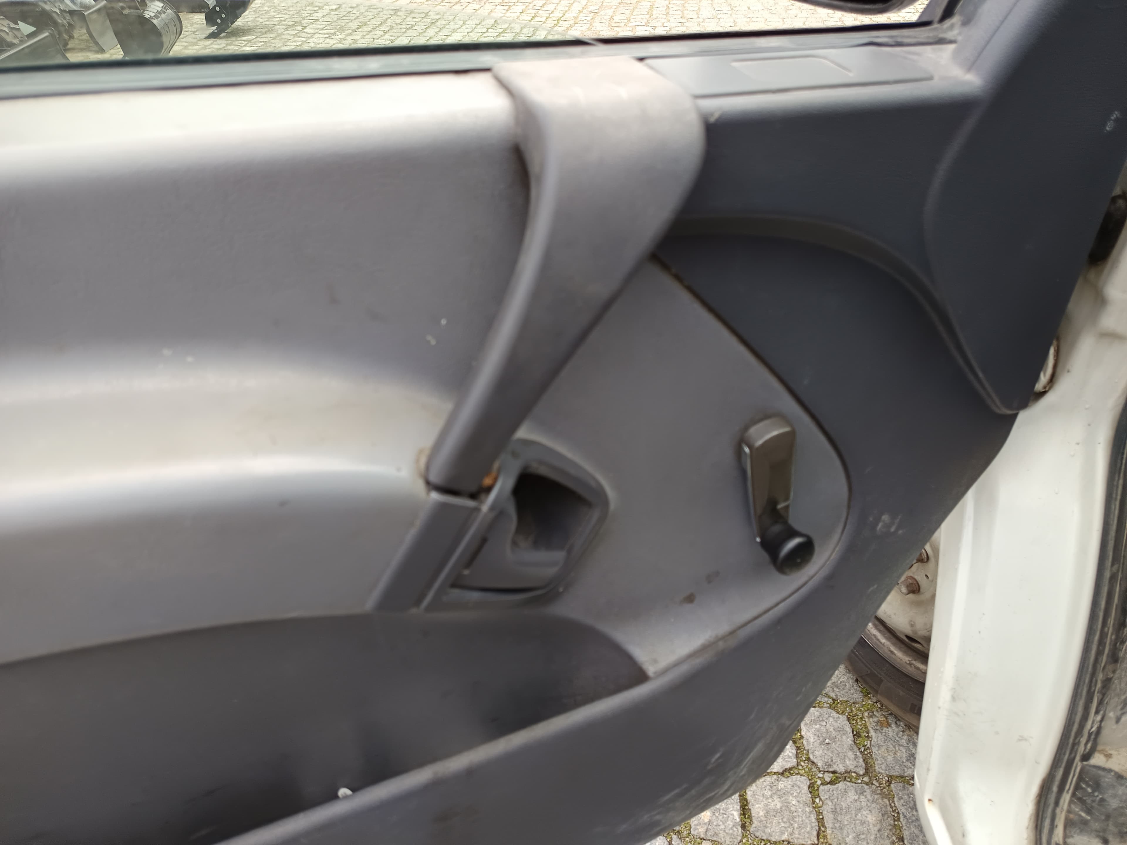 Mercedes-Benz 110 · Ano 2000 — imagem 27