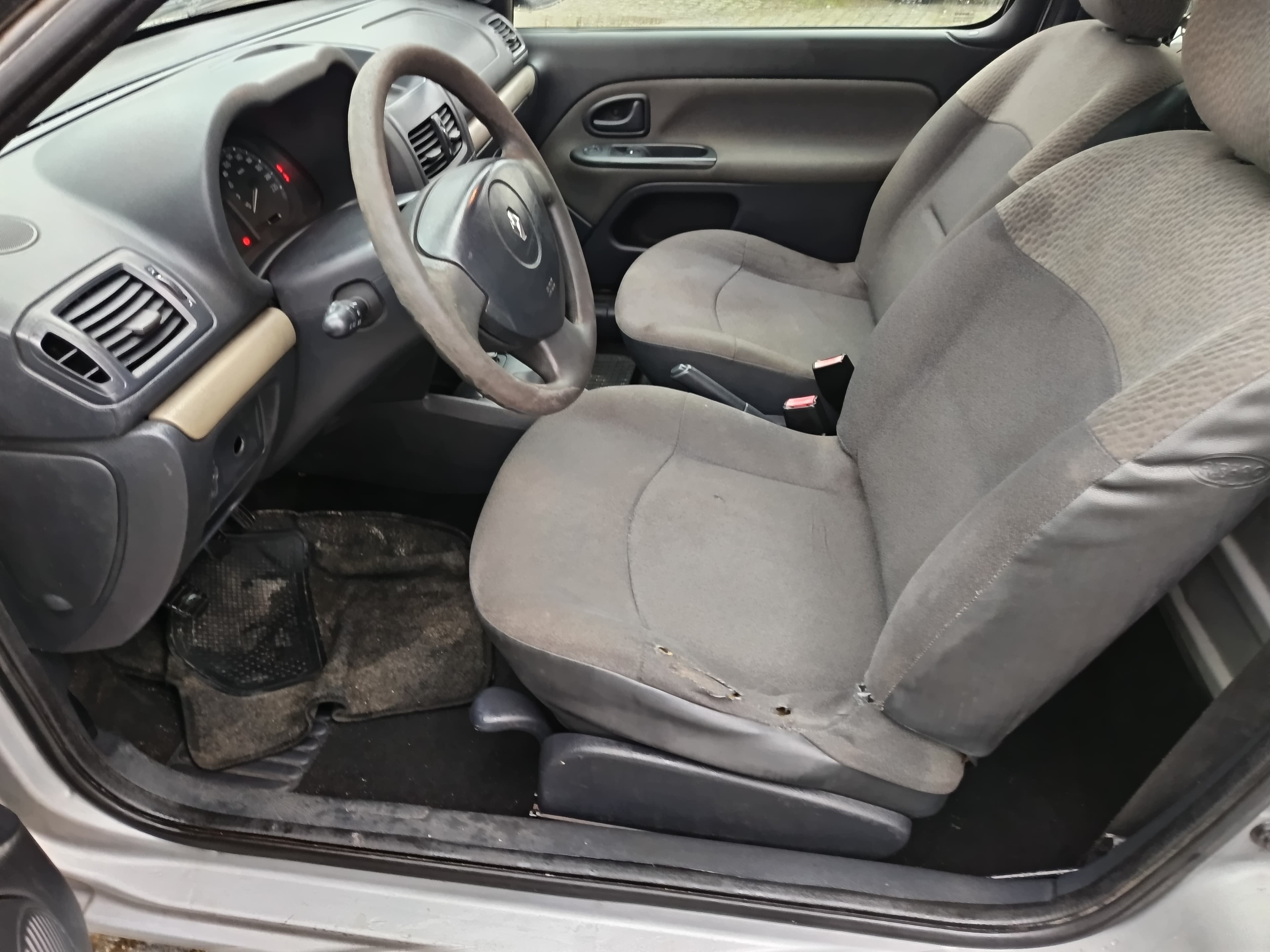 Renault Clio — imagem 24