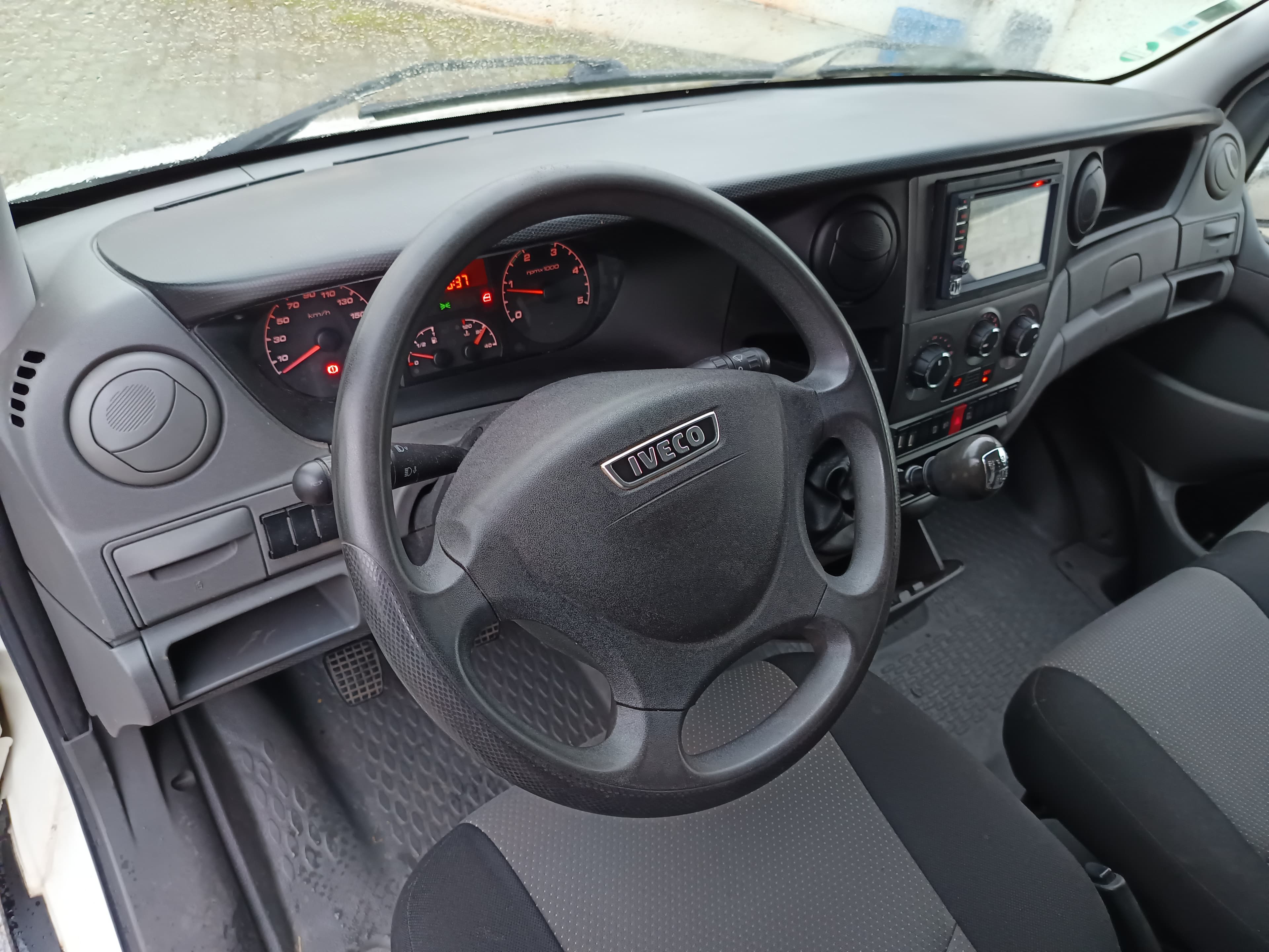 Iveco Daily · Ano 2014 — imagem 25
