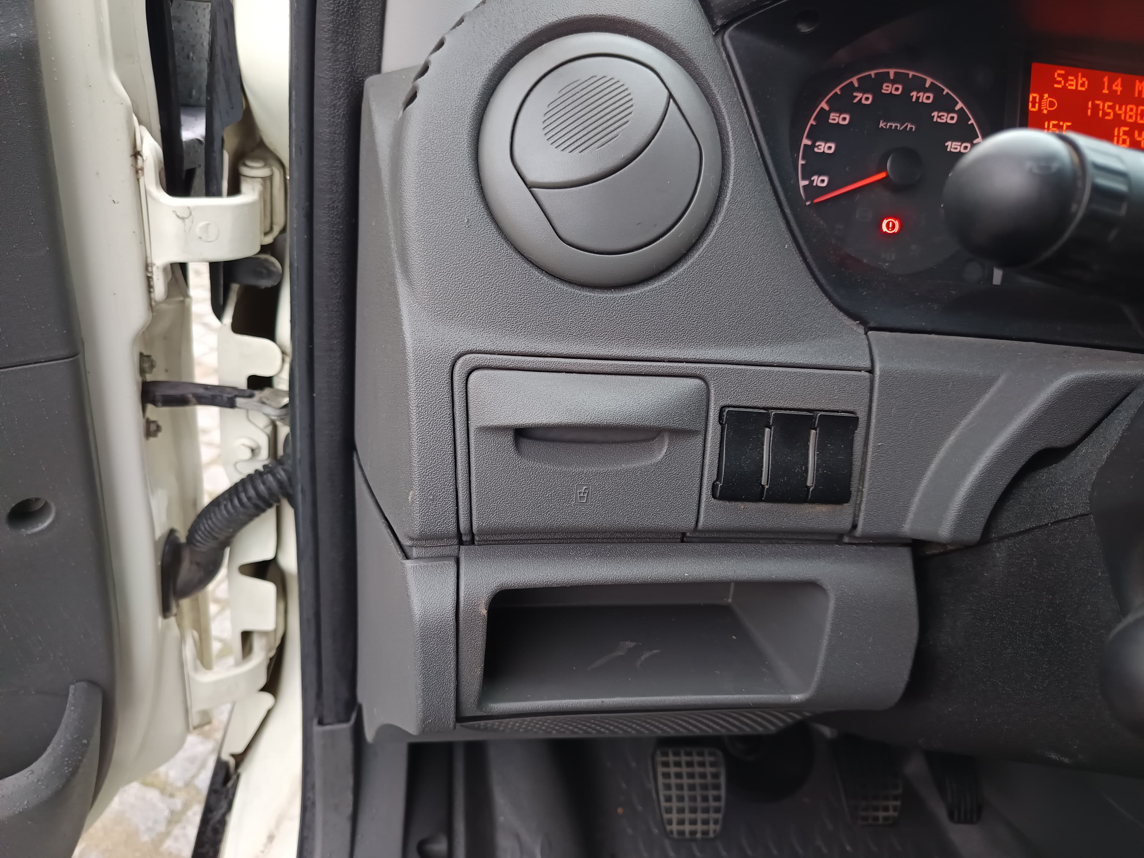 Iveco Daily · Ano 2014 — imagem 33