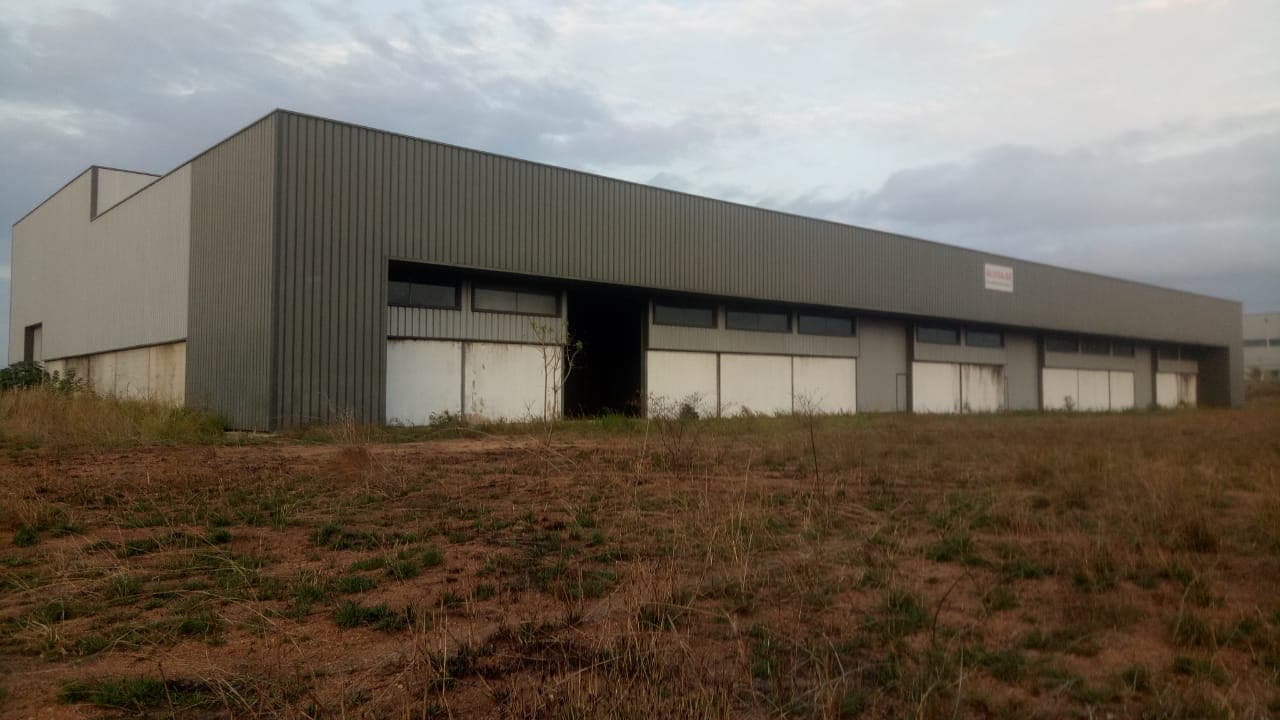 Armazéns em terreno de 5000m² — imagen 5