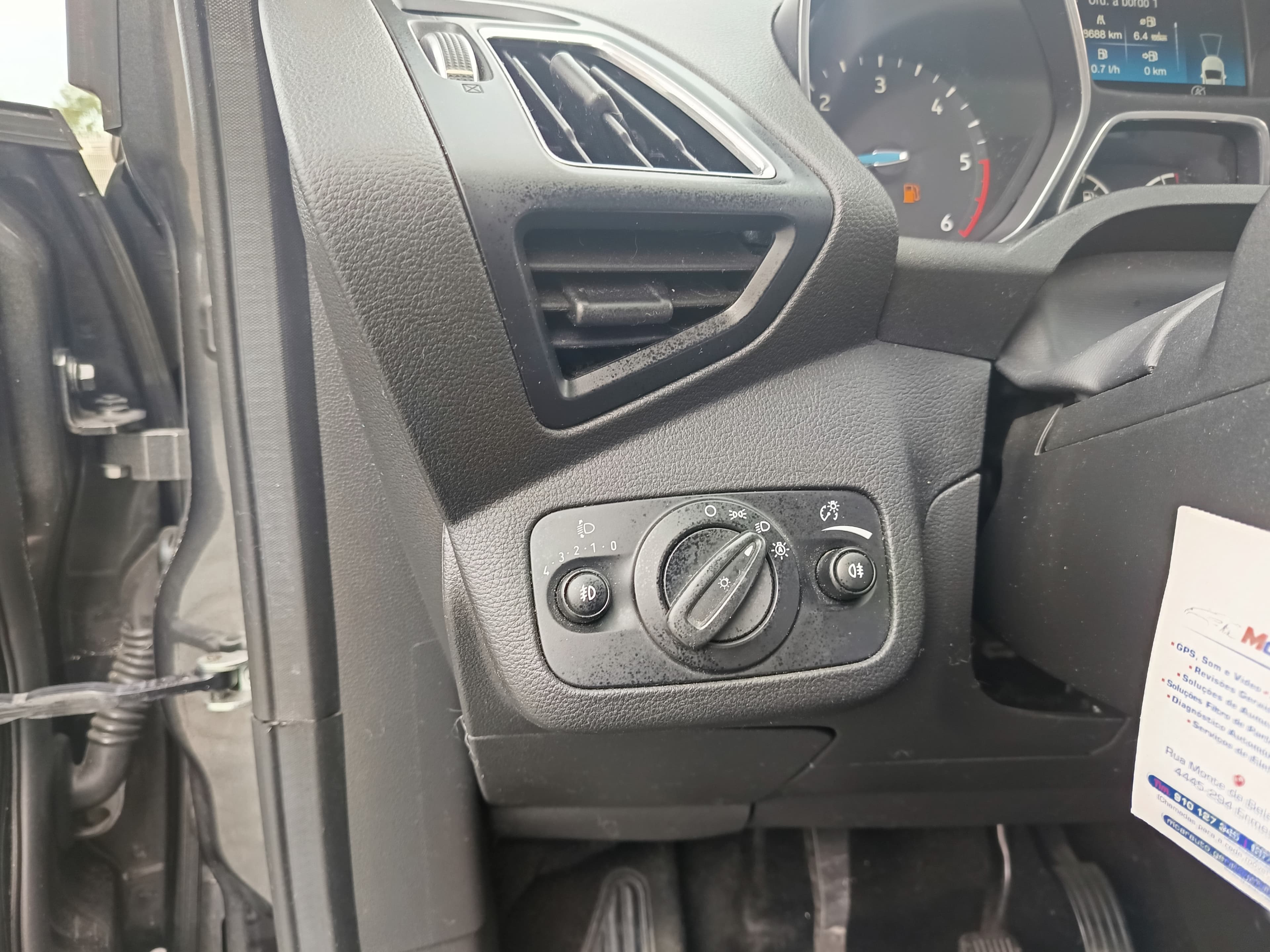 Ford Grand C-Max · Ano 2017 — imagem 38