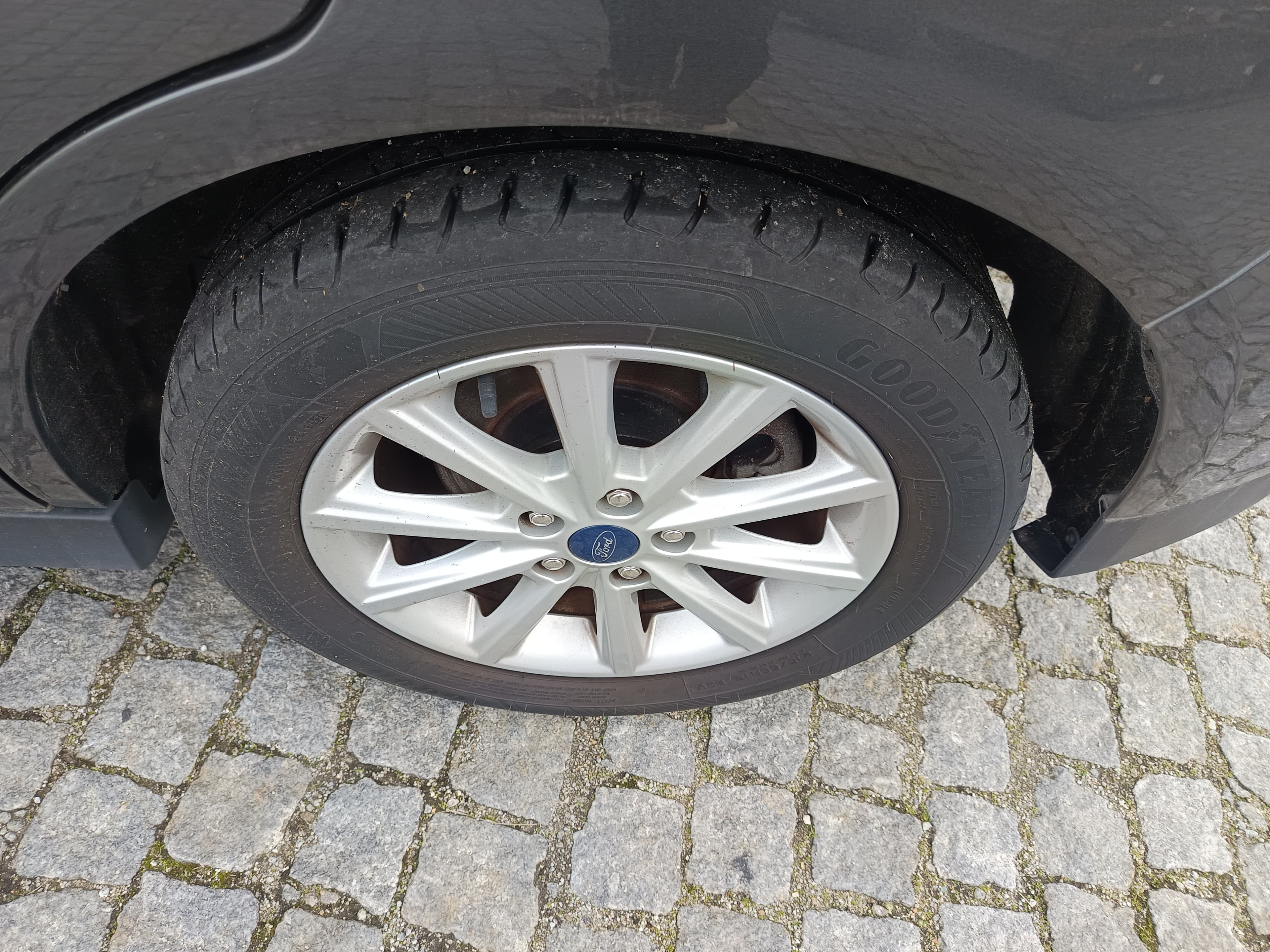 Ford Grand C-Max · Ano 2017 — imagem 10