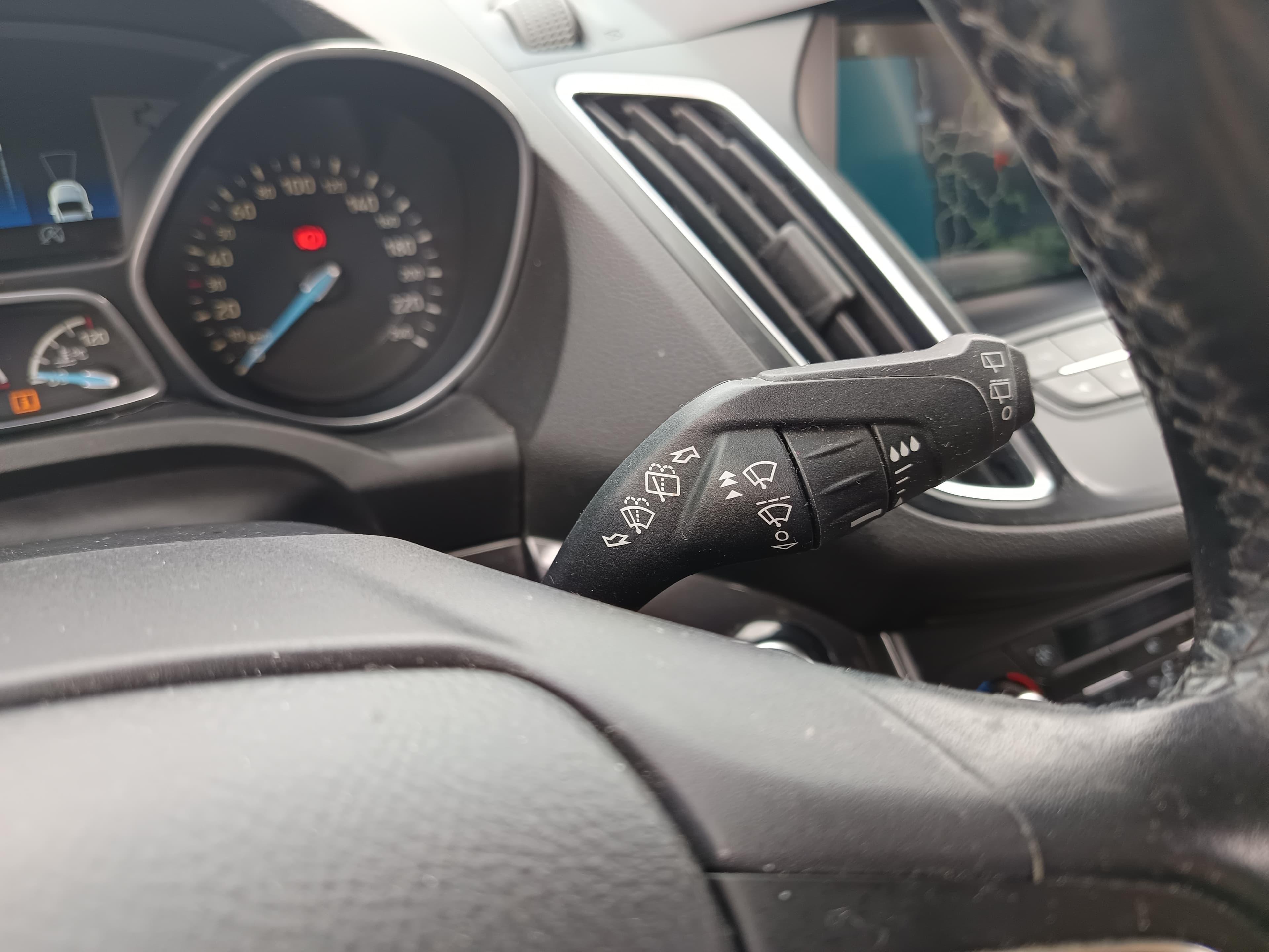 Ford Grand C-Max · Ano 2017 — imagem 36
