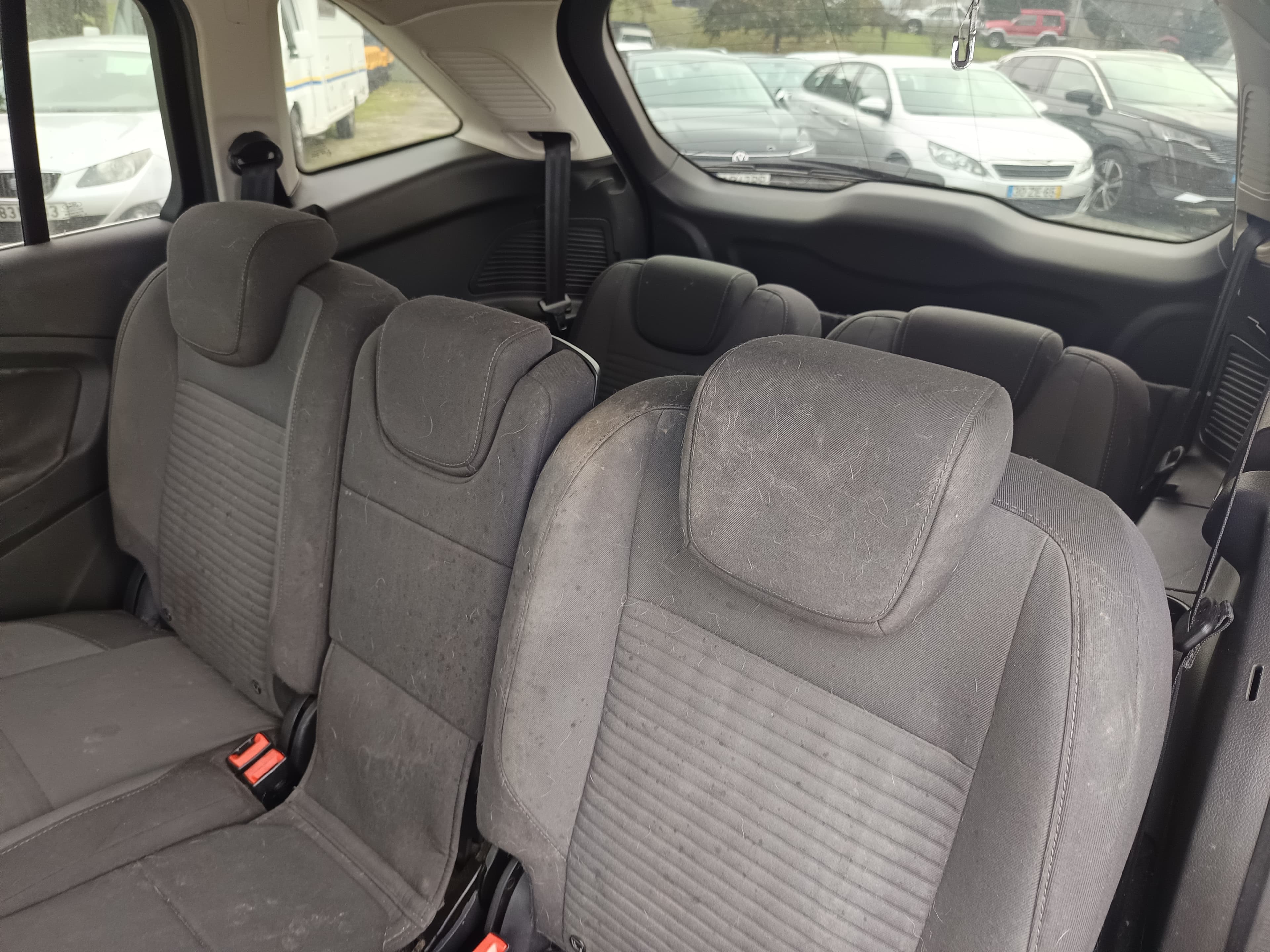 Ford Grand C-Max · Ano 2017 — imagem 24