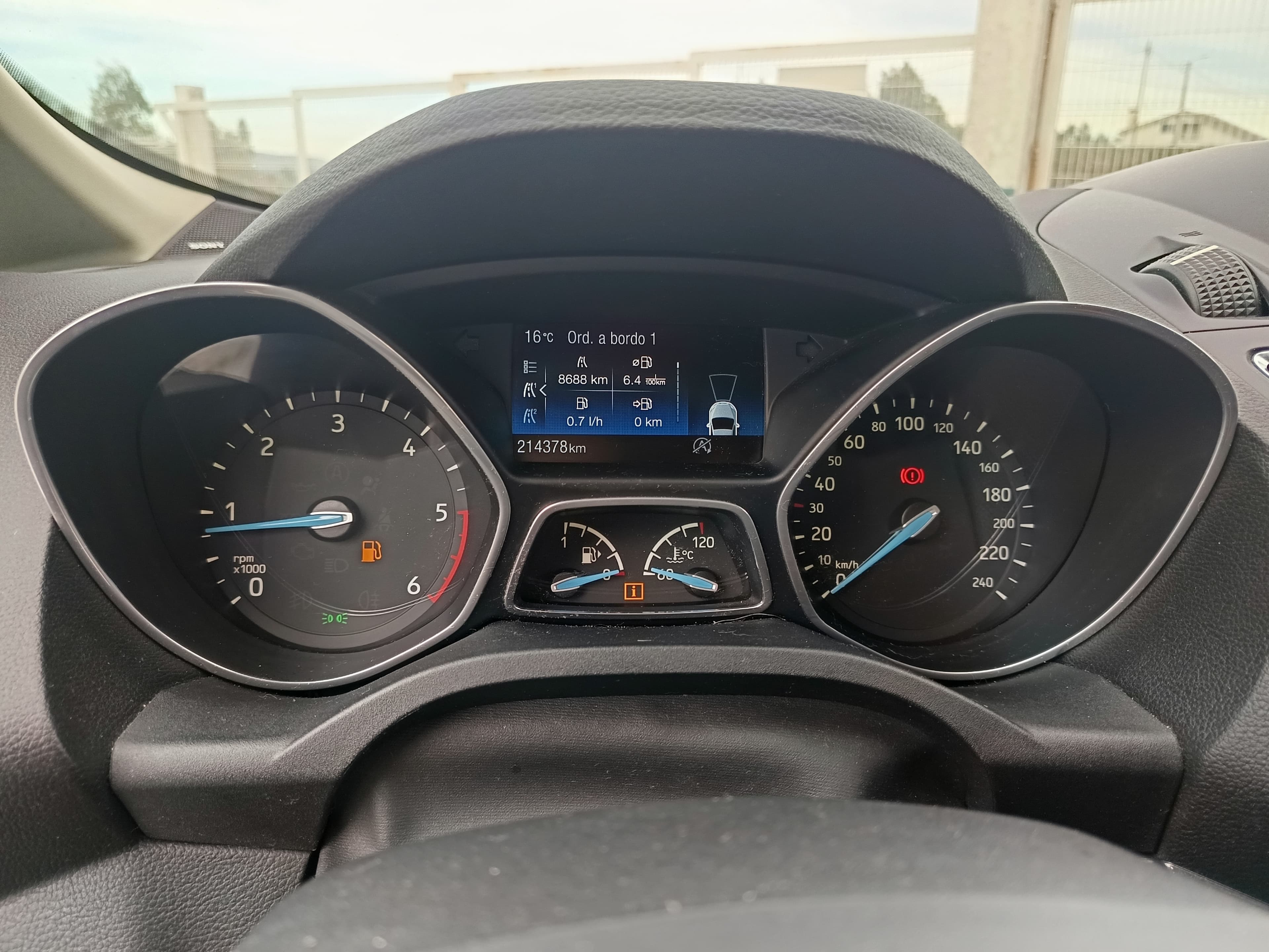 Ford Grand C-Max · Ano 2017 — imagem 30