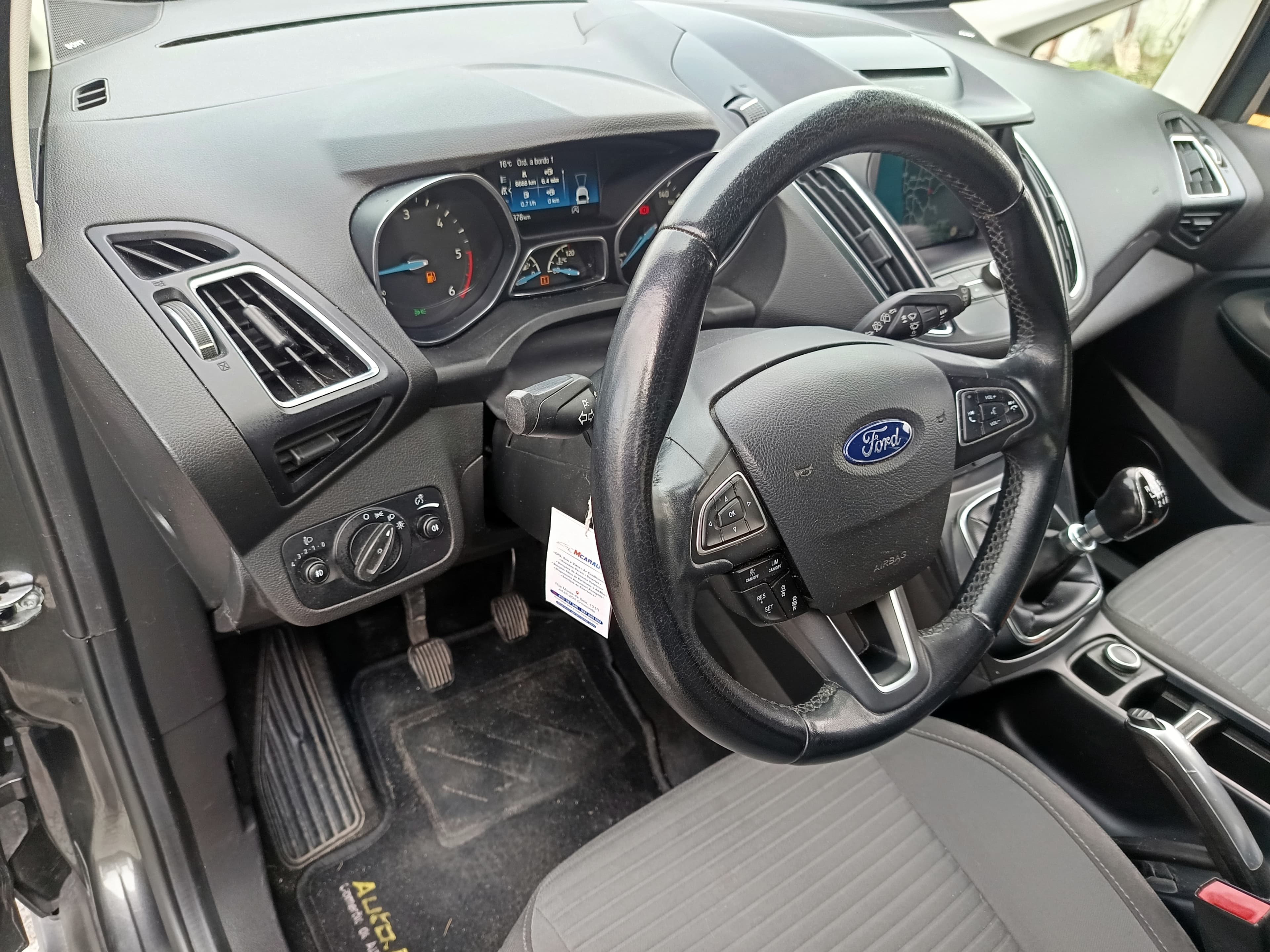 Ford Grand C-Max · Ano 2017 — imagem 29