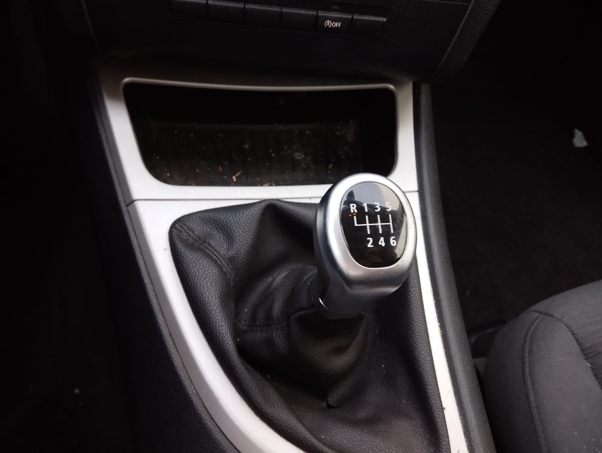 BMW 118d — image 23