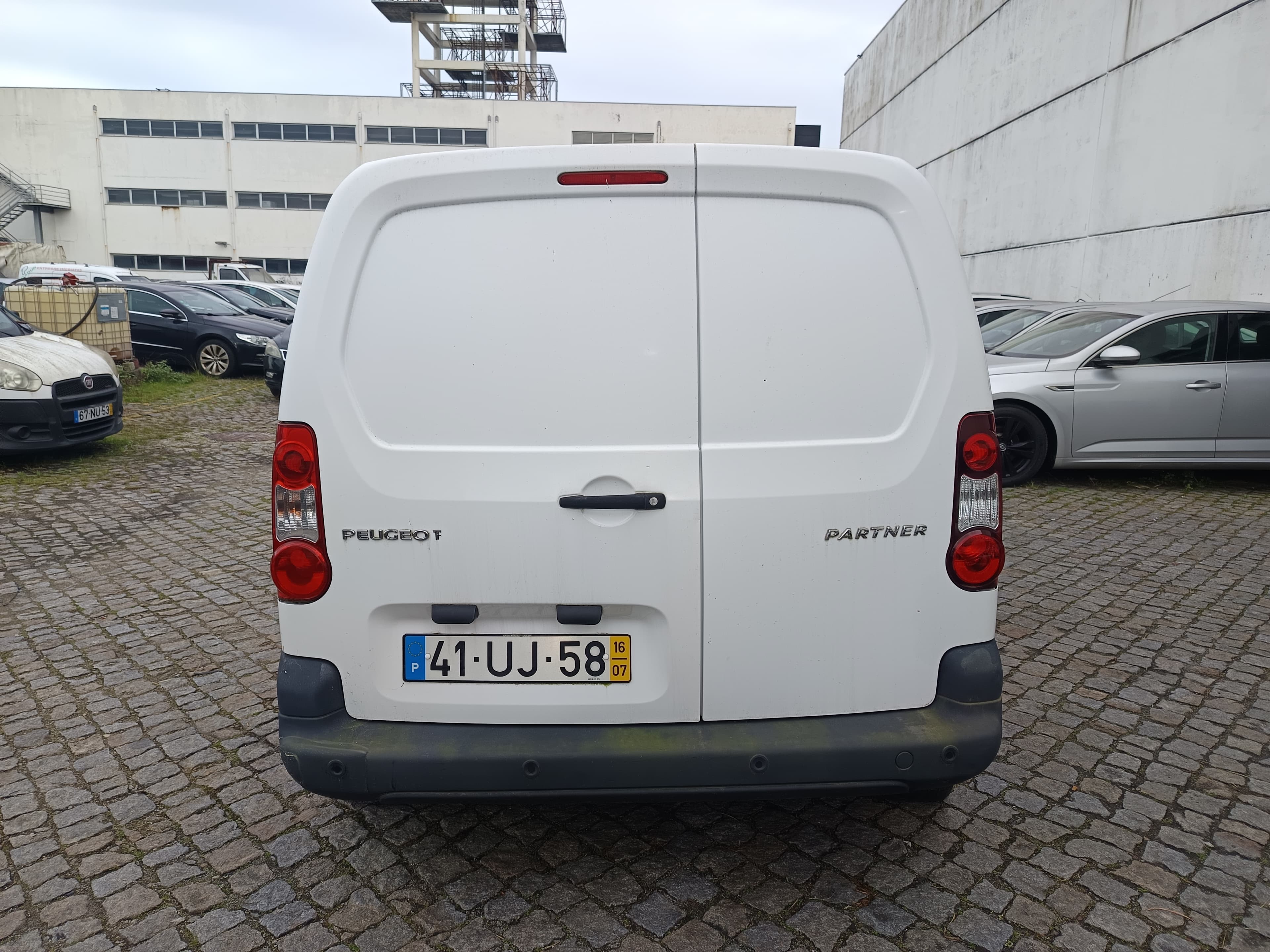 Peugeot Partner · Ano 2016 — image 5