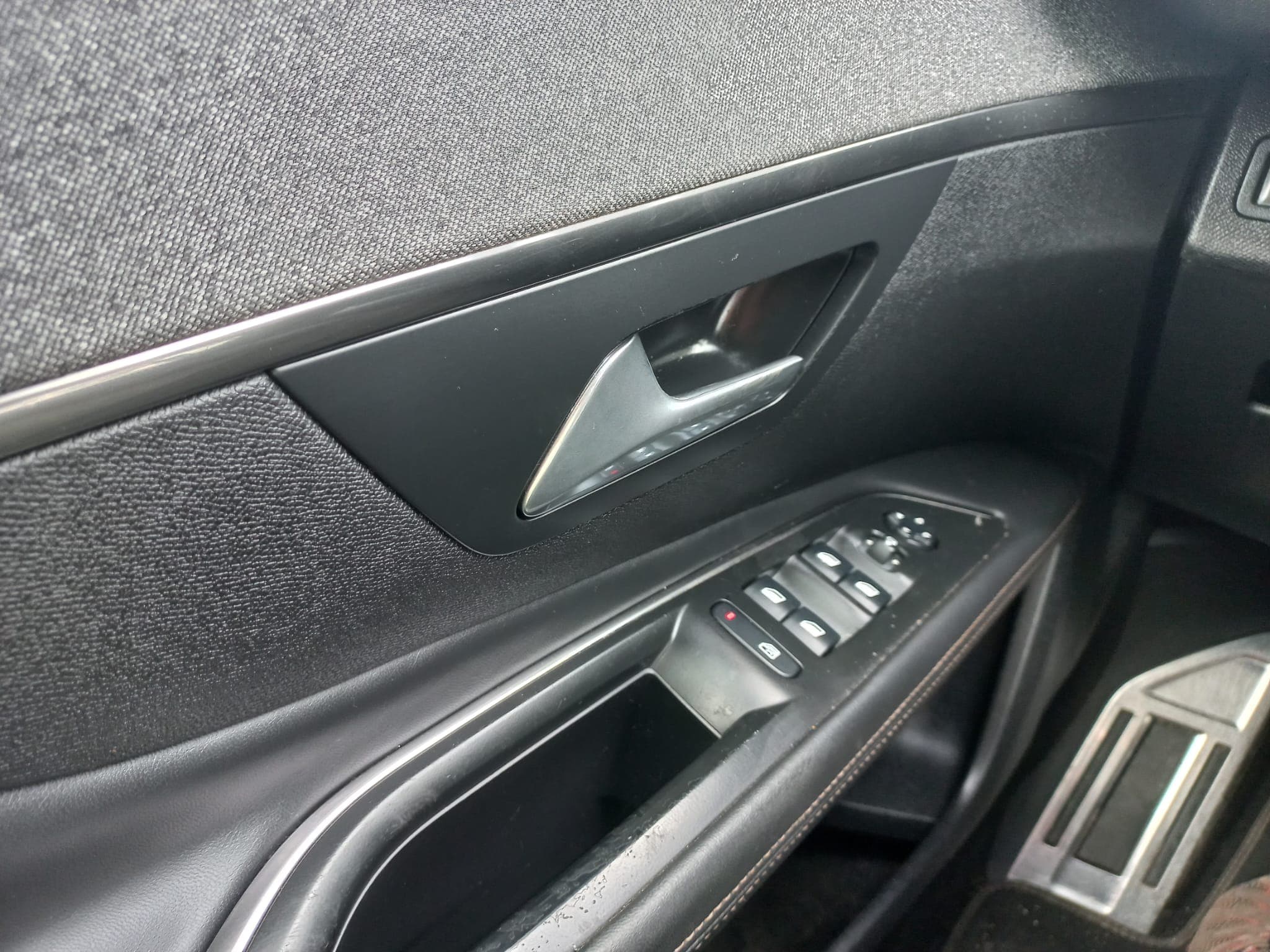 Peugeot 3008 · Ano 2018 — imagem 17