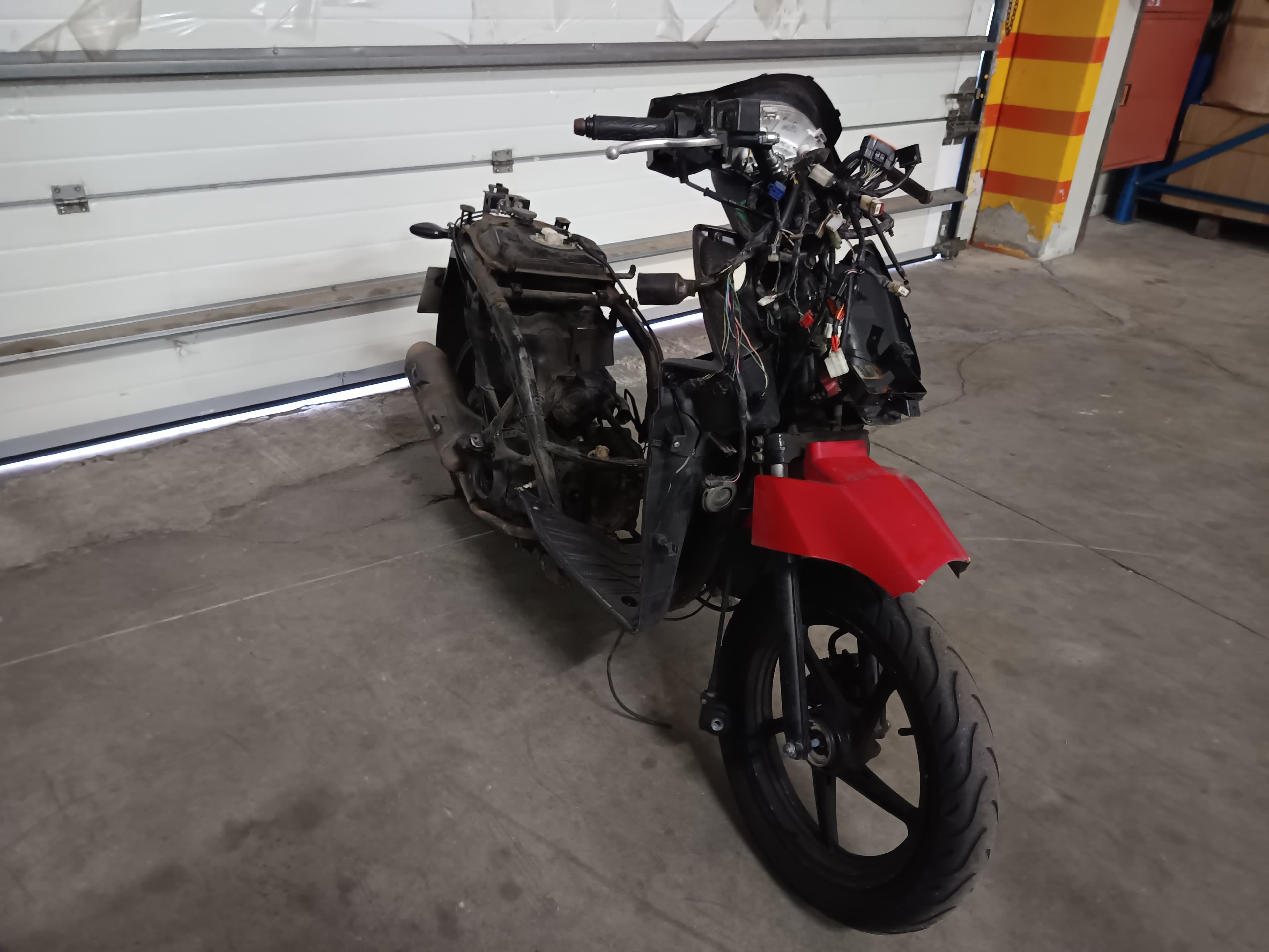 Suzuki UK 110 Adress · Ano 2015 — image 2