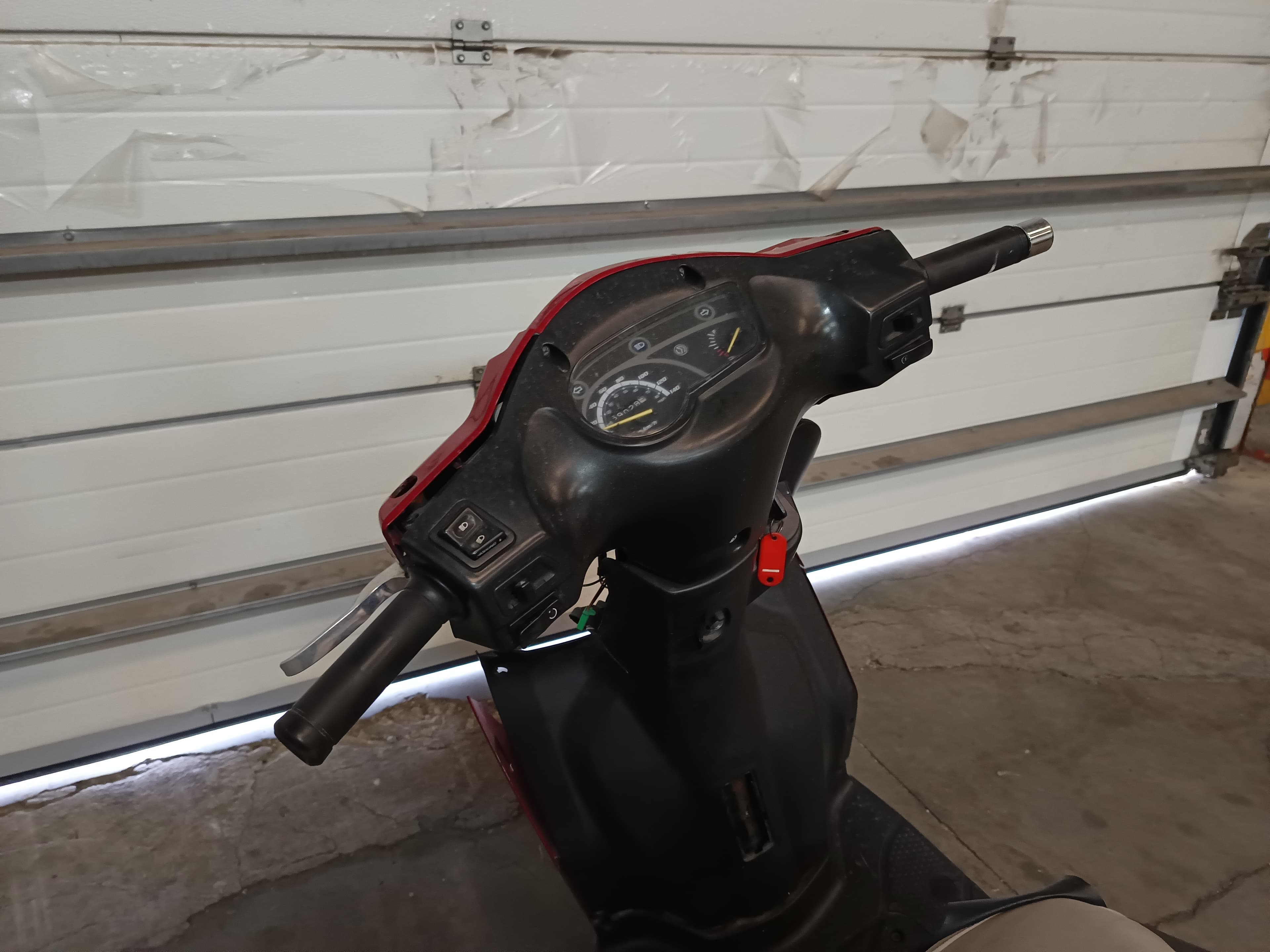 SYM X-PRO 125 · Año 2014 — imagen 9