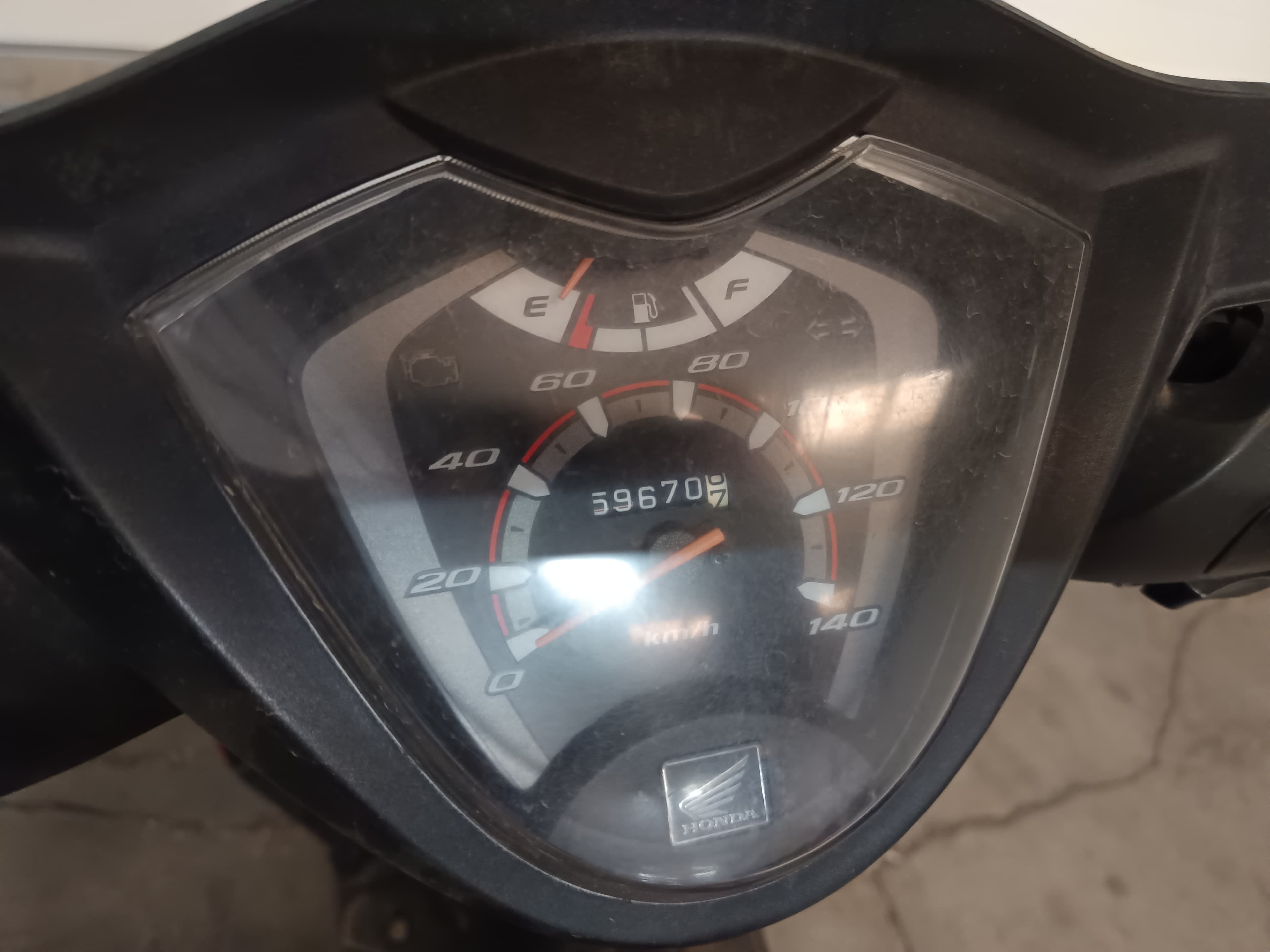 HONDA  Vision NSC 110 · Ano 2013 — imagem 12
