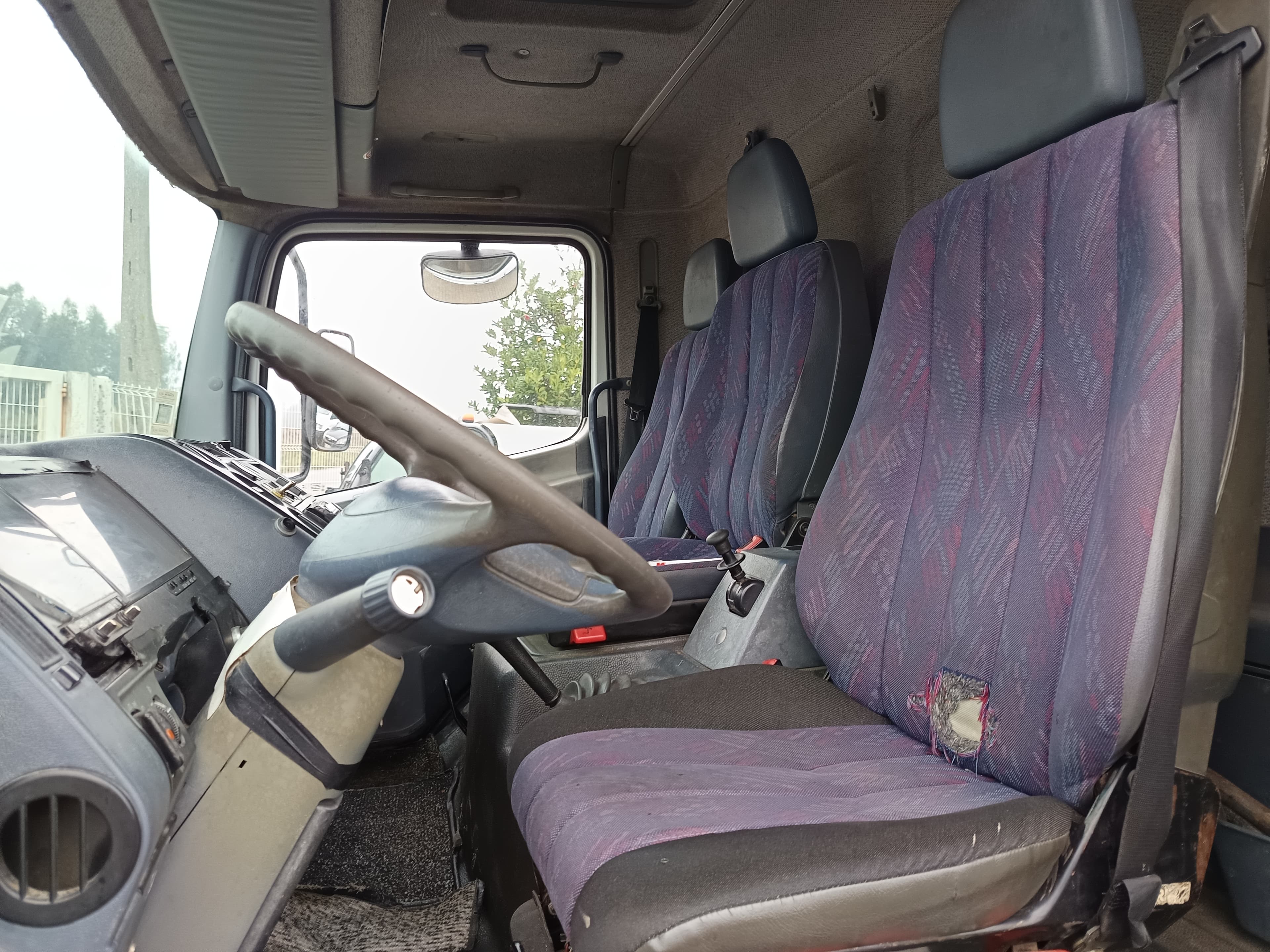 Mercedes-Benz Atego 815 · Ano 1998 — imagem 23