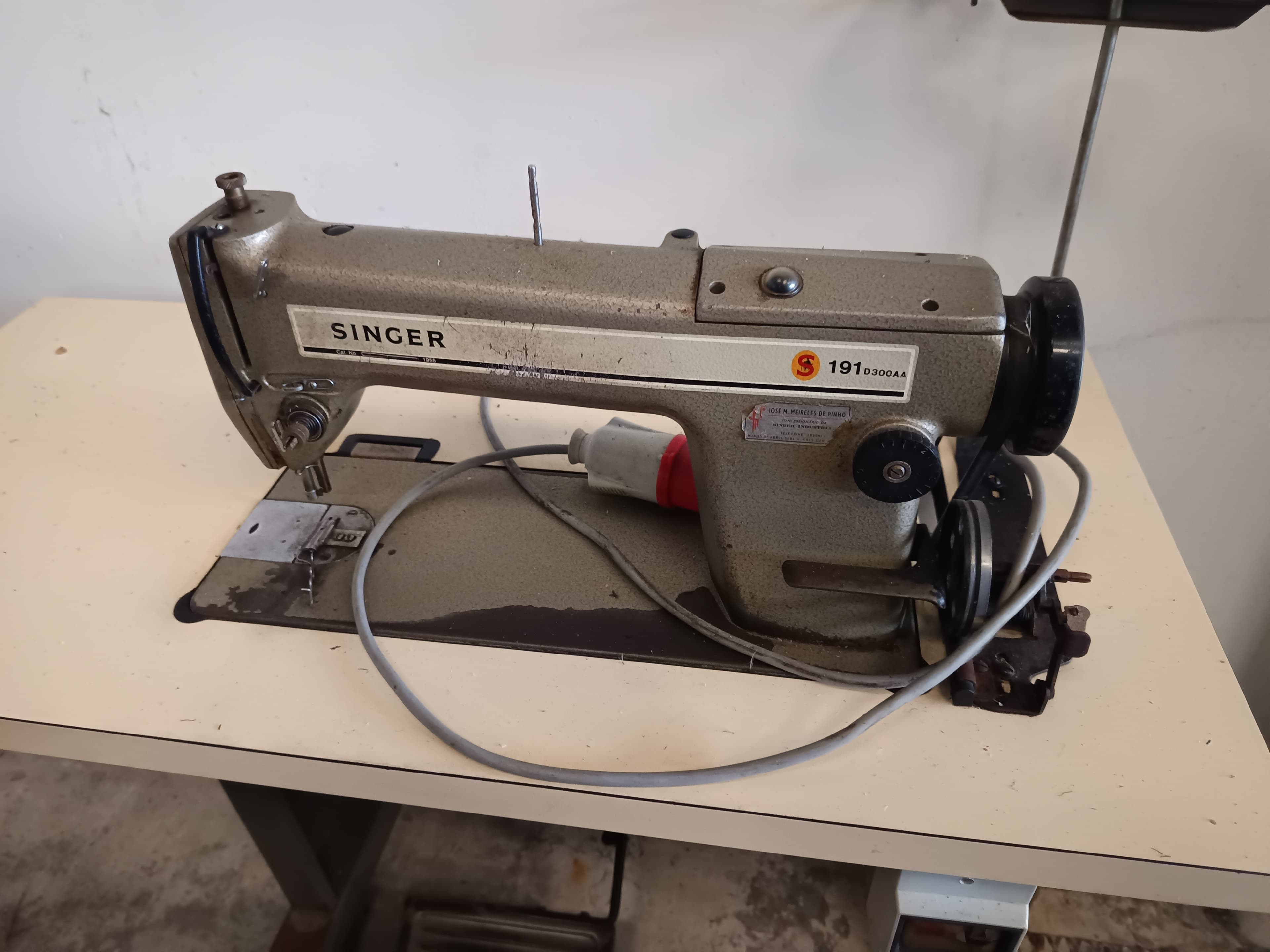 Sewing Machine — image 3