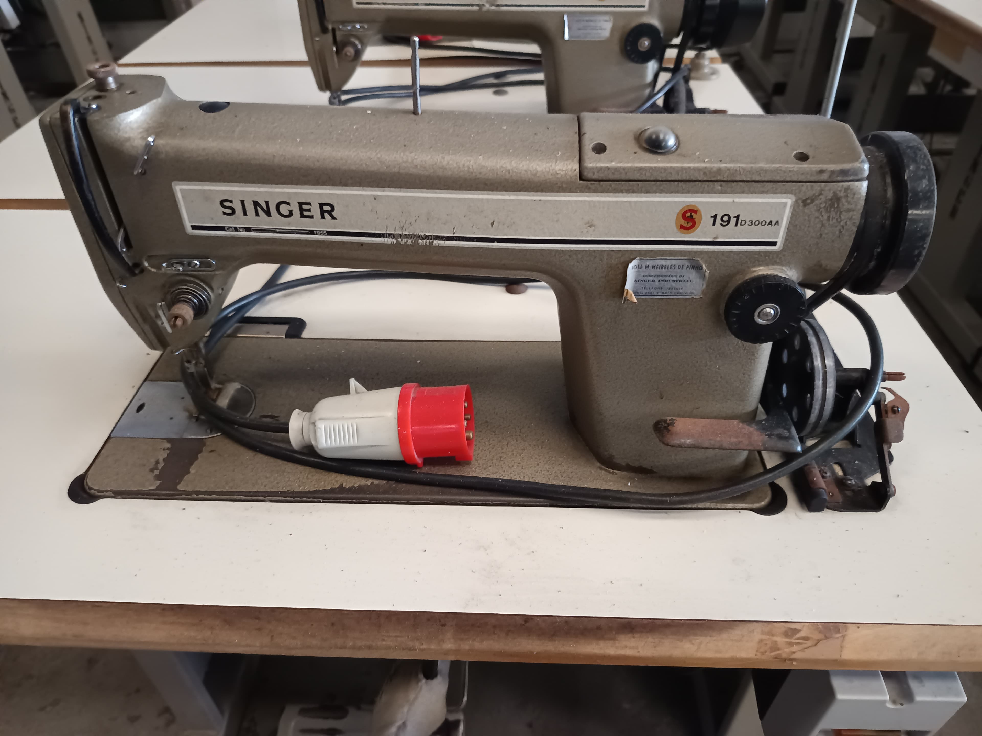 Máquina de coser — imagen 3
