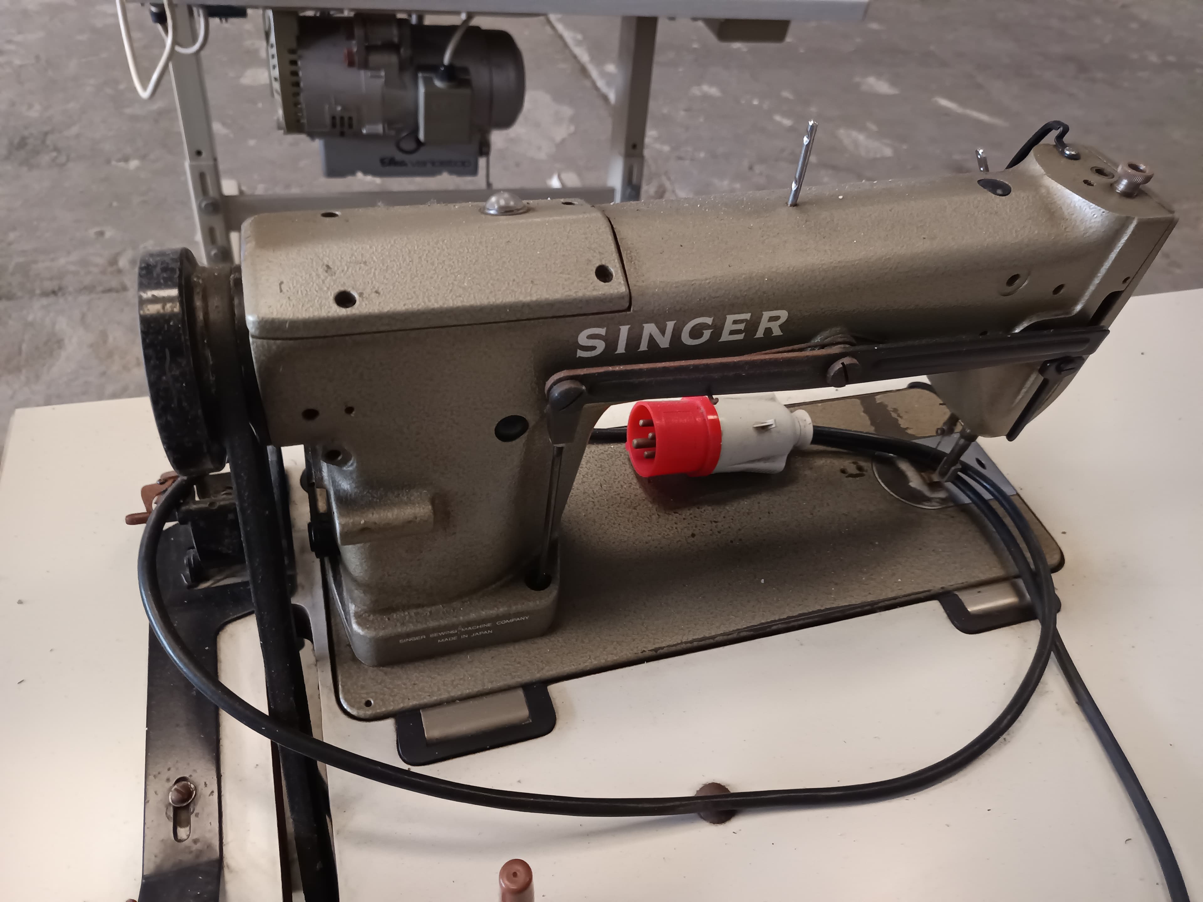 Máquina de coser — imagen 4
