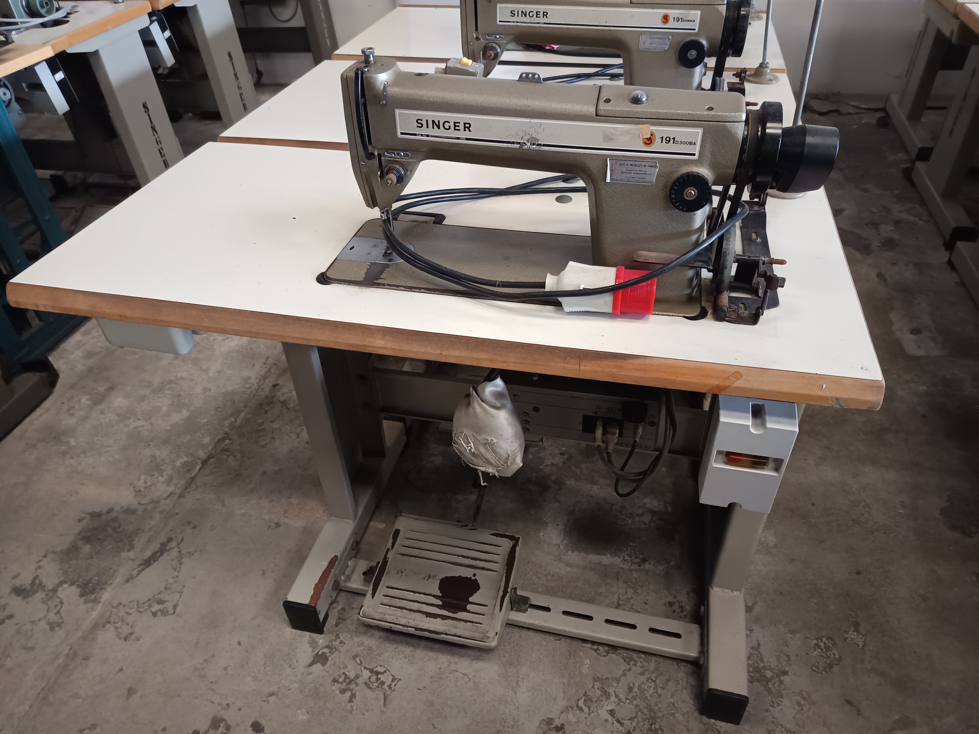 Máquina de coser — imagen 1