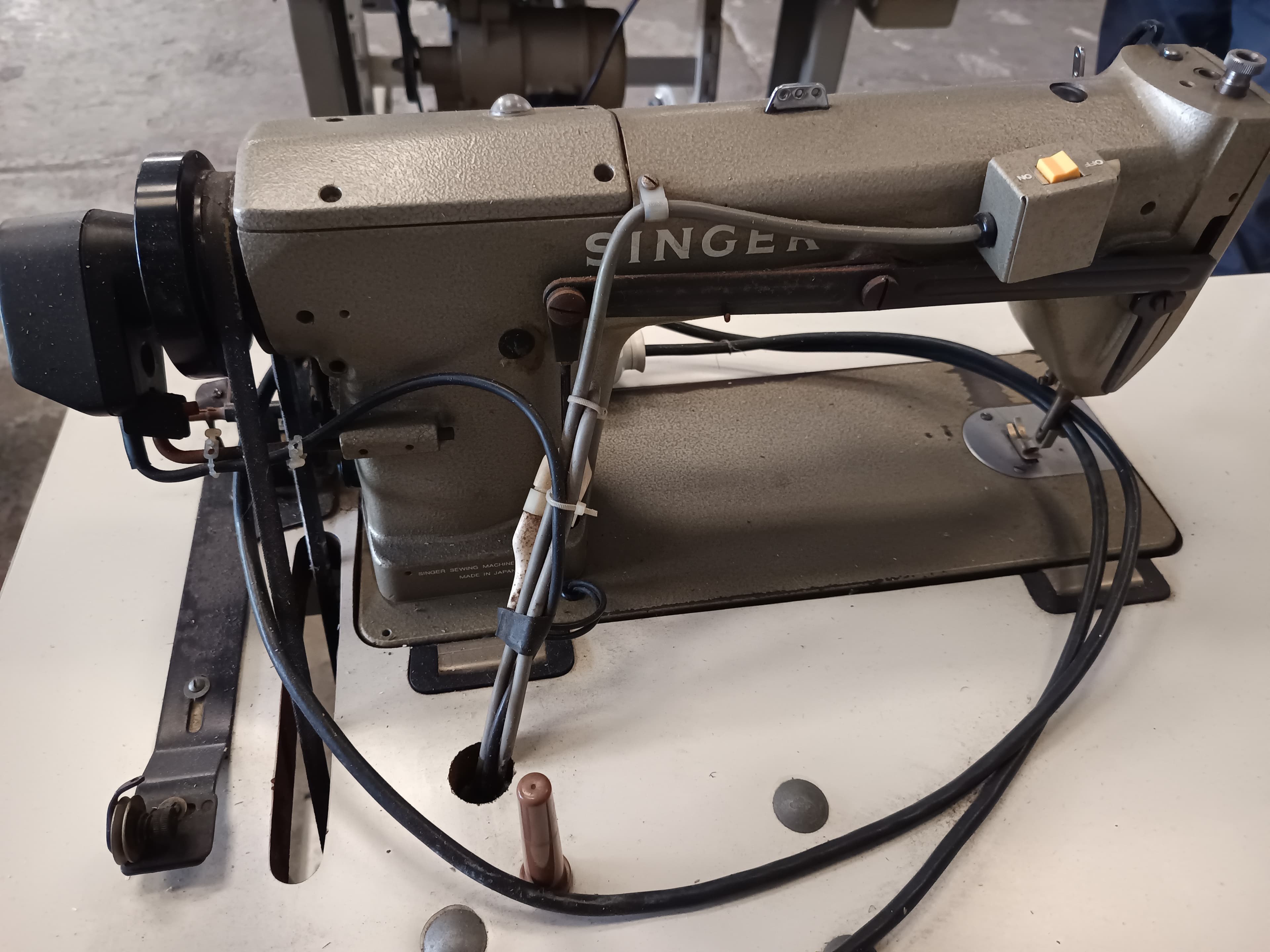 Máquina de coser — imagen 4