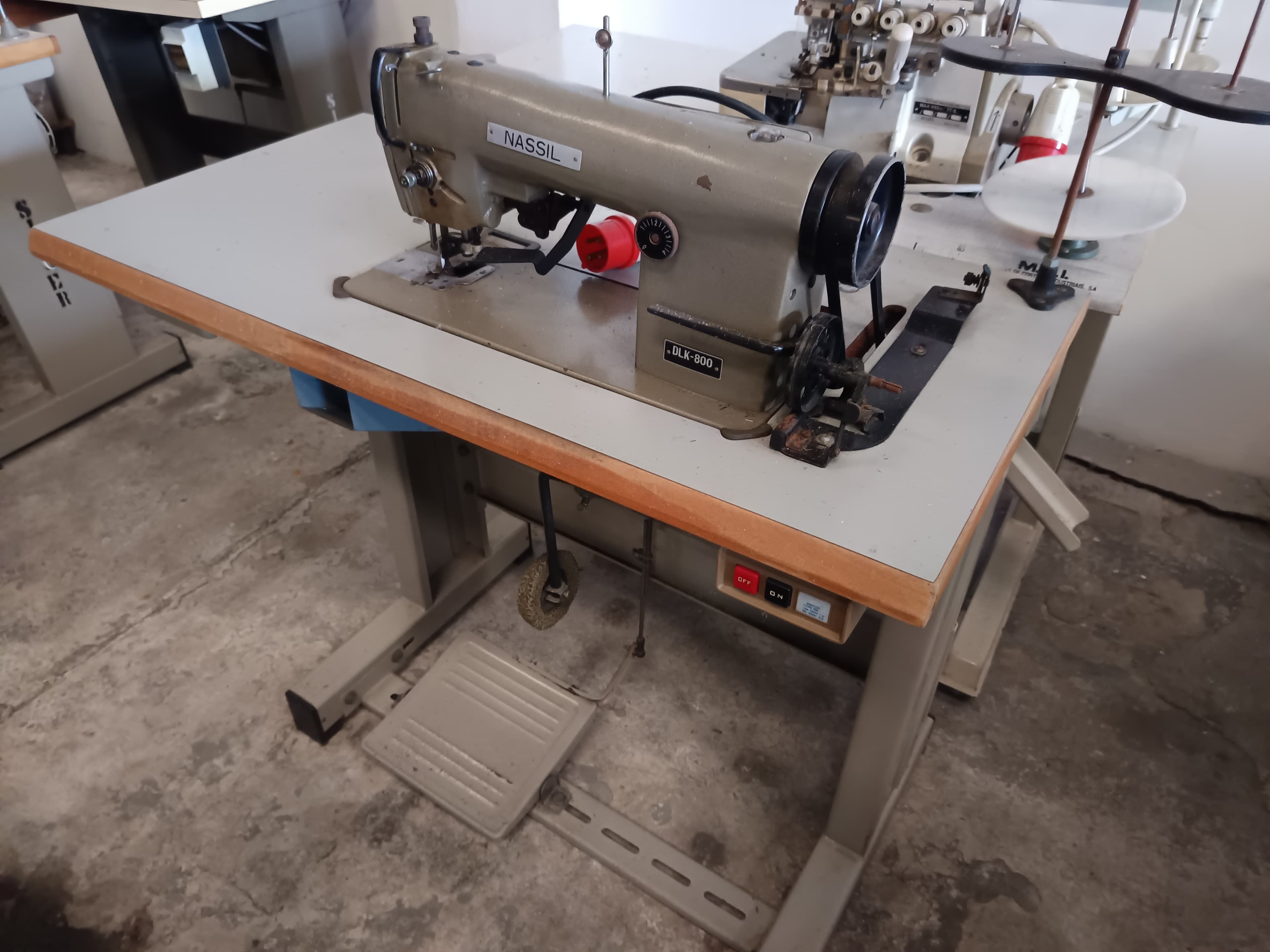 Máquina de coser — imagen 2