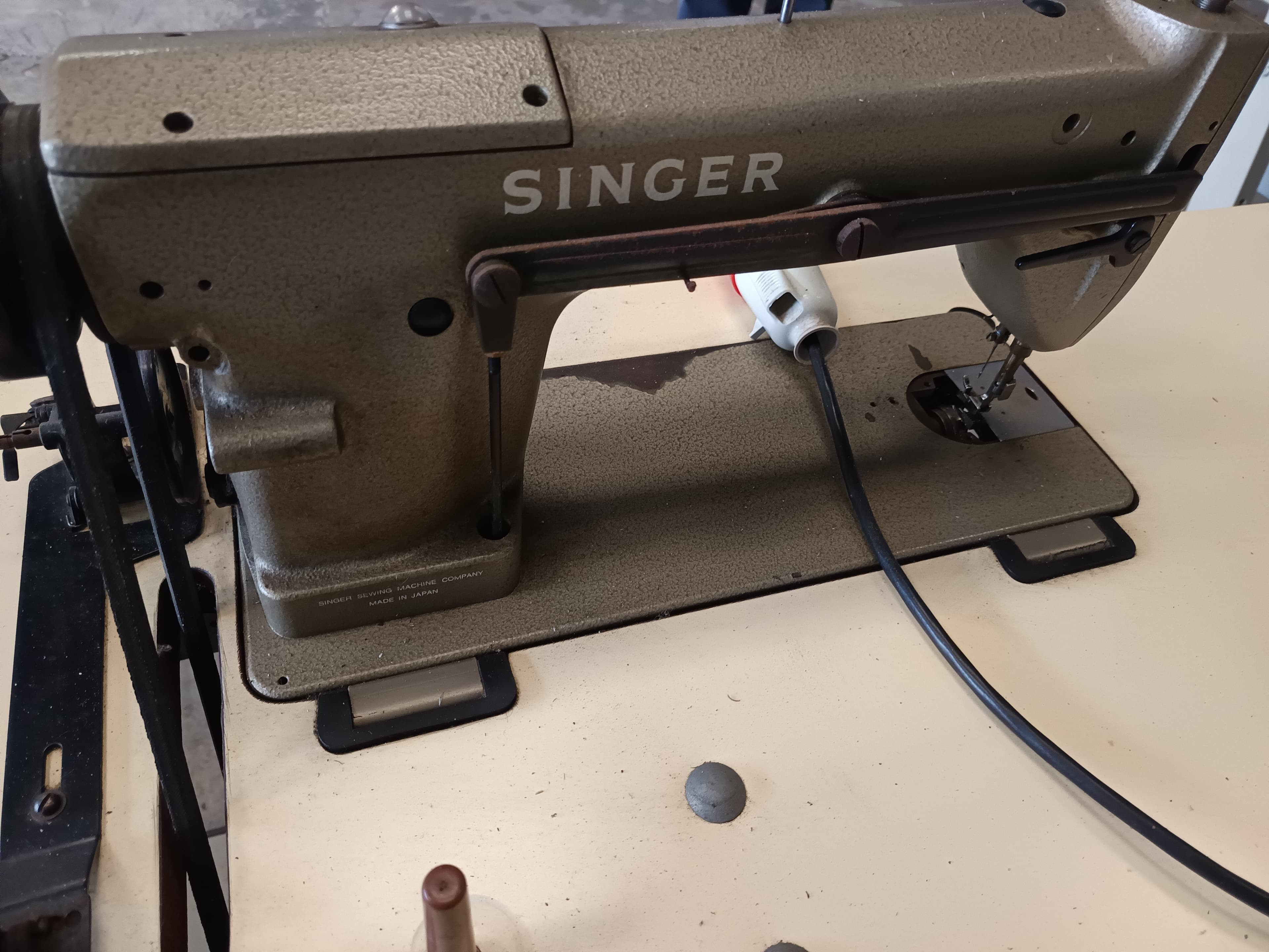 Máquina de coser — imagen 4