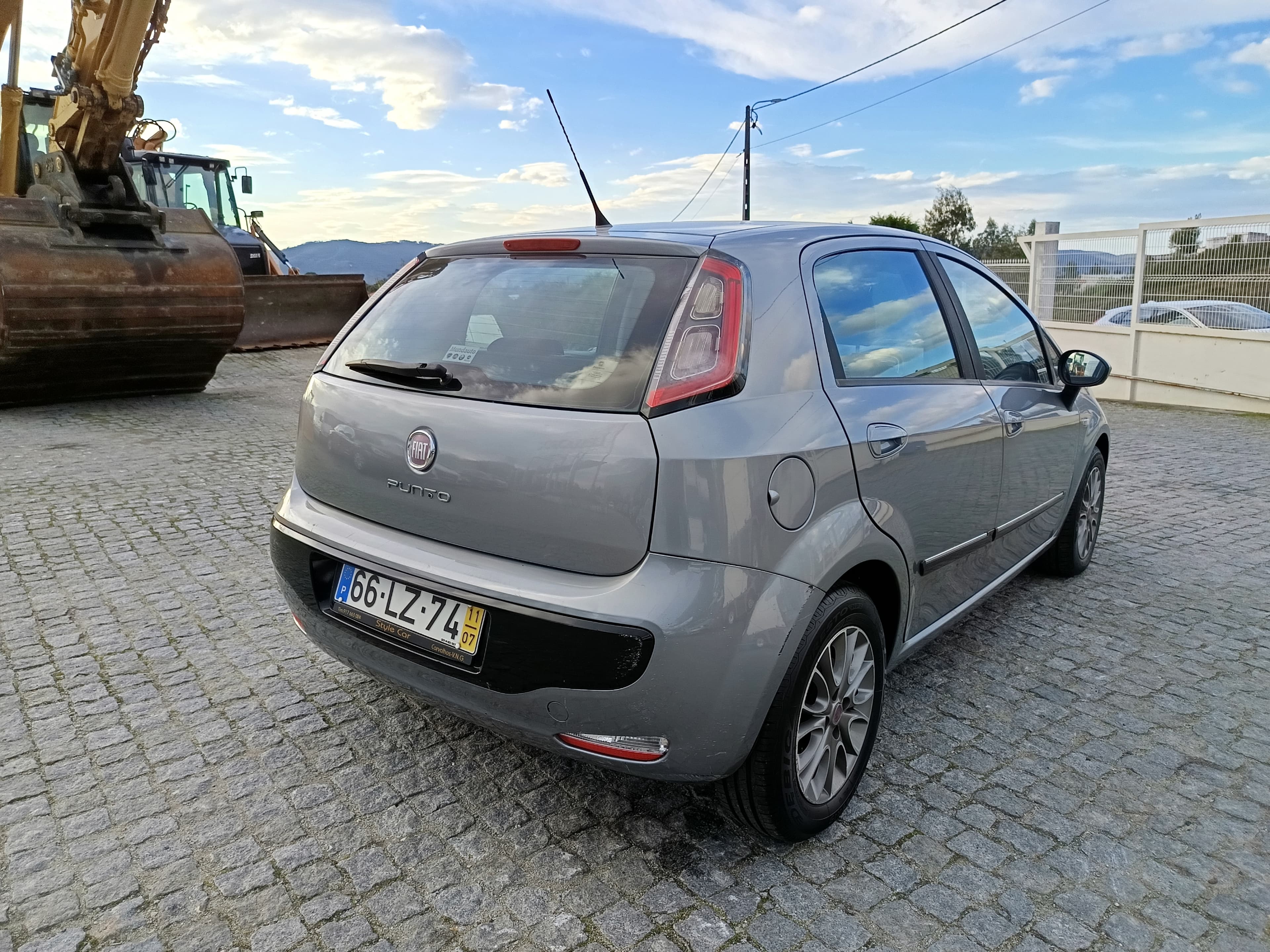 Fiat Punto — image 4