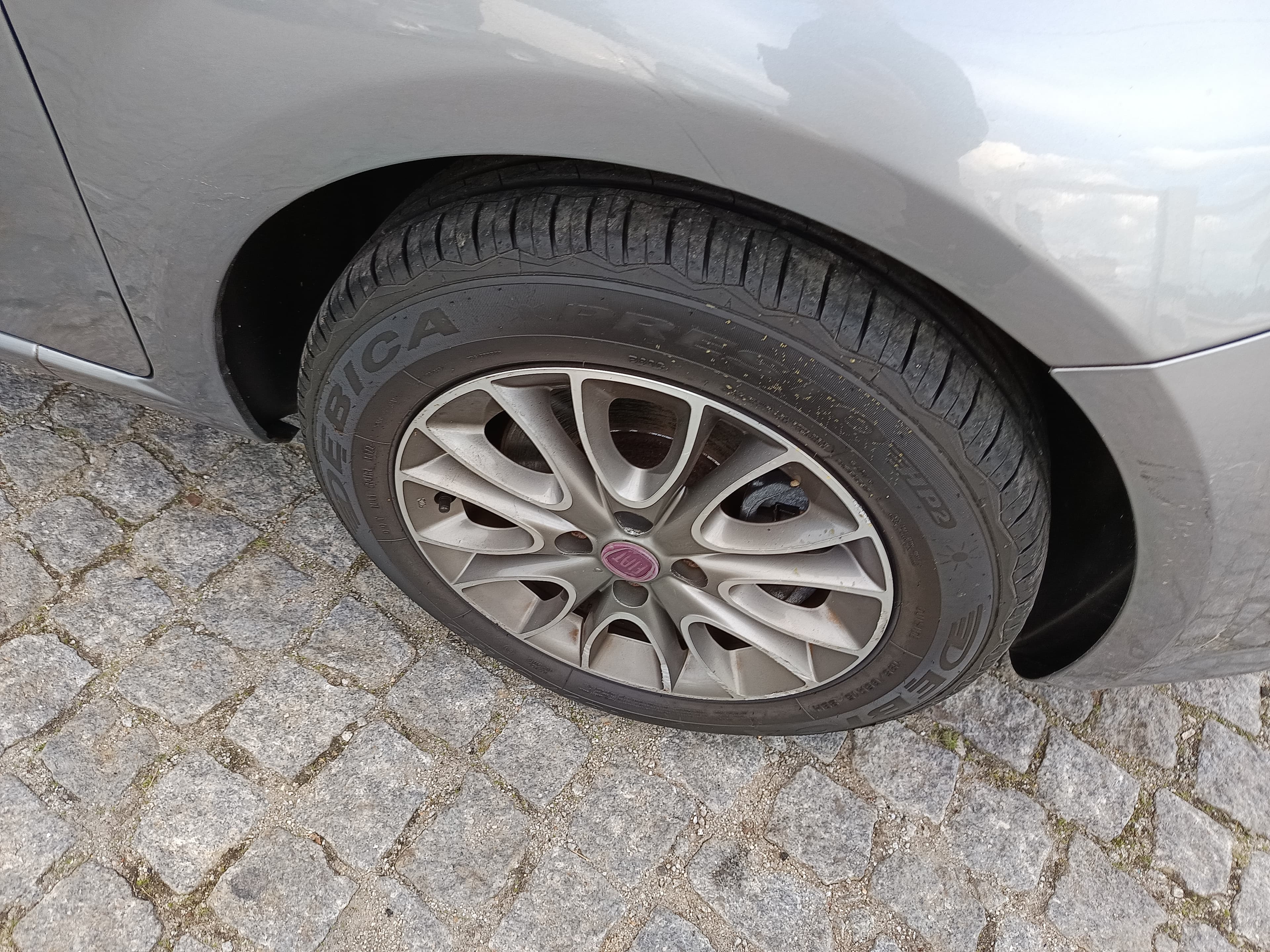 Fiat Punto — image 8