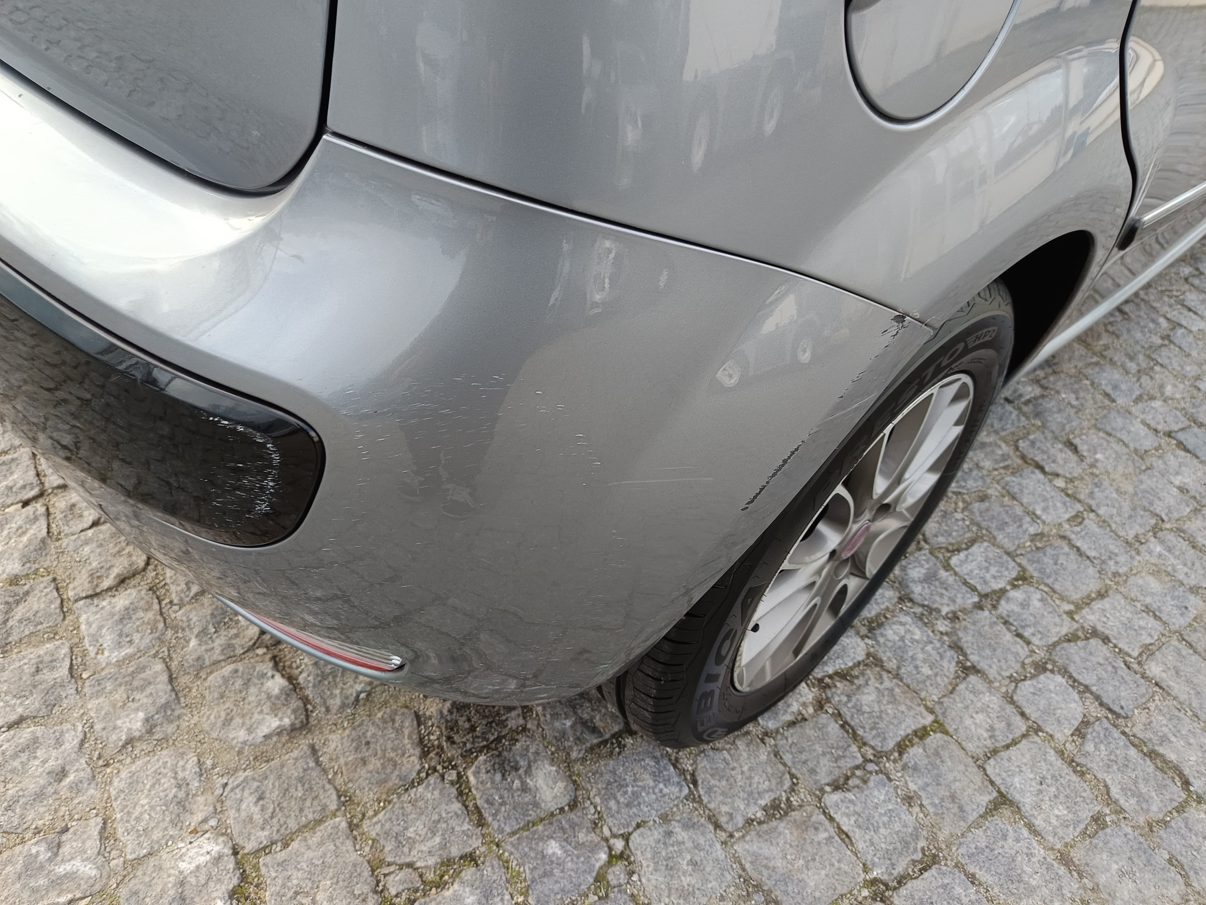 Fiat Punto — image 12