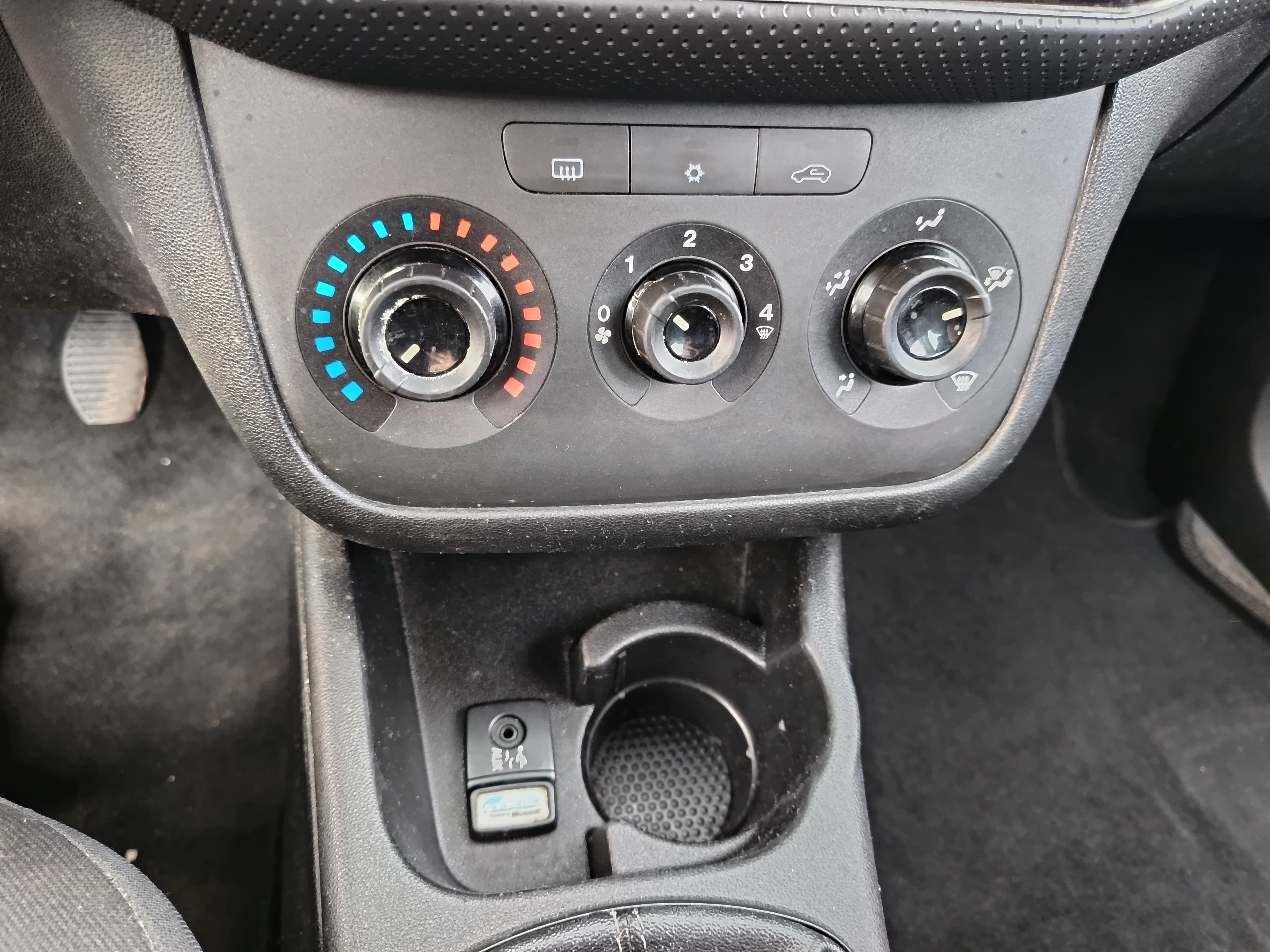 Fiat Punto — image 39
