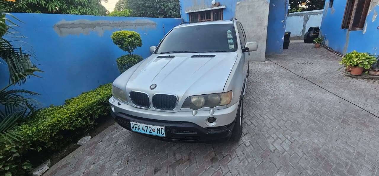 BMW X5 — imagen 1