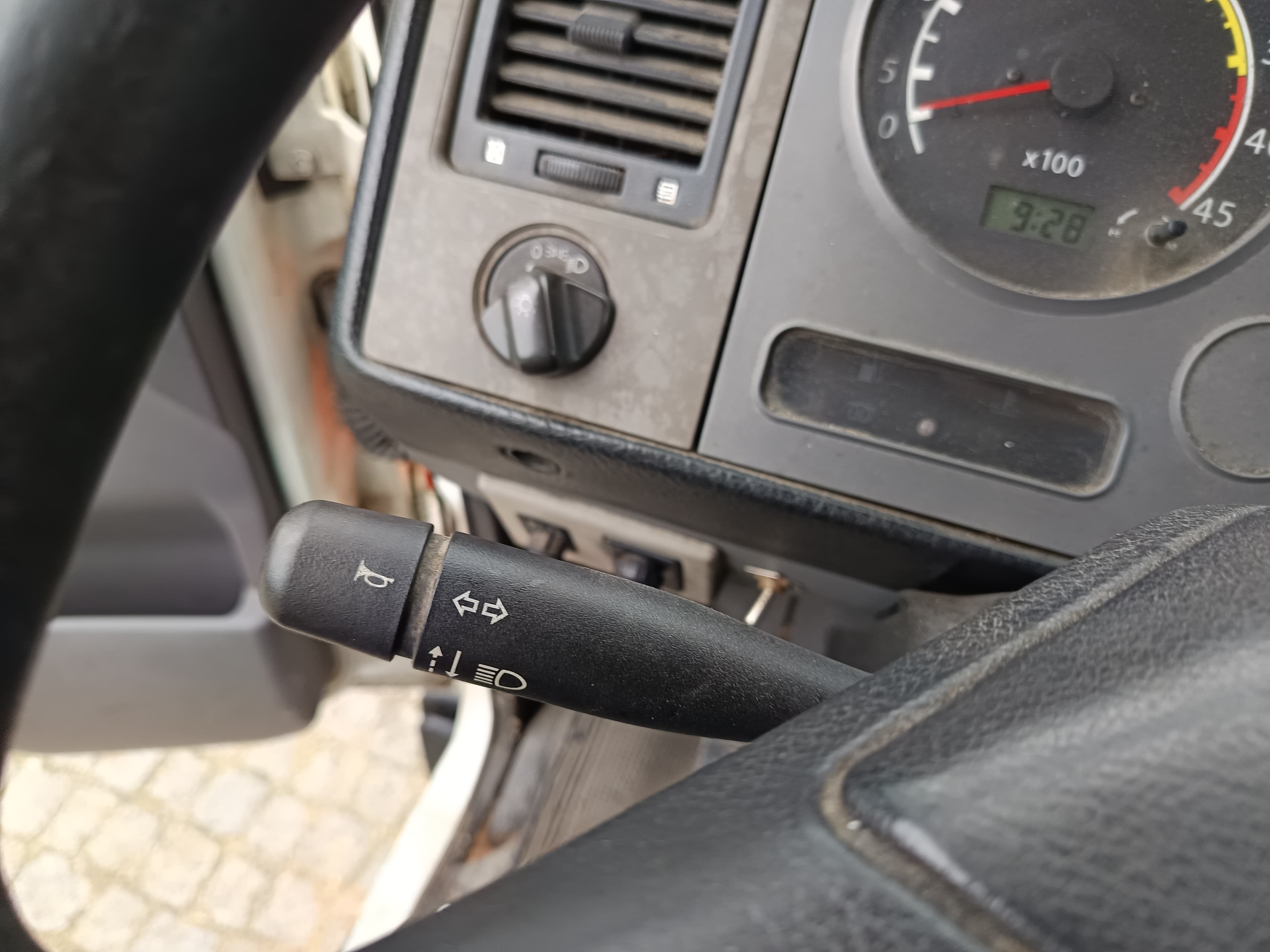 Nissan Atleon · Ano 2005 — imagen 26