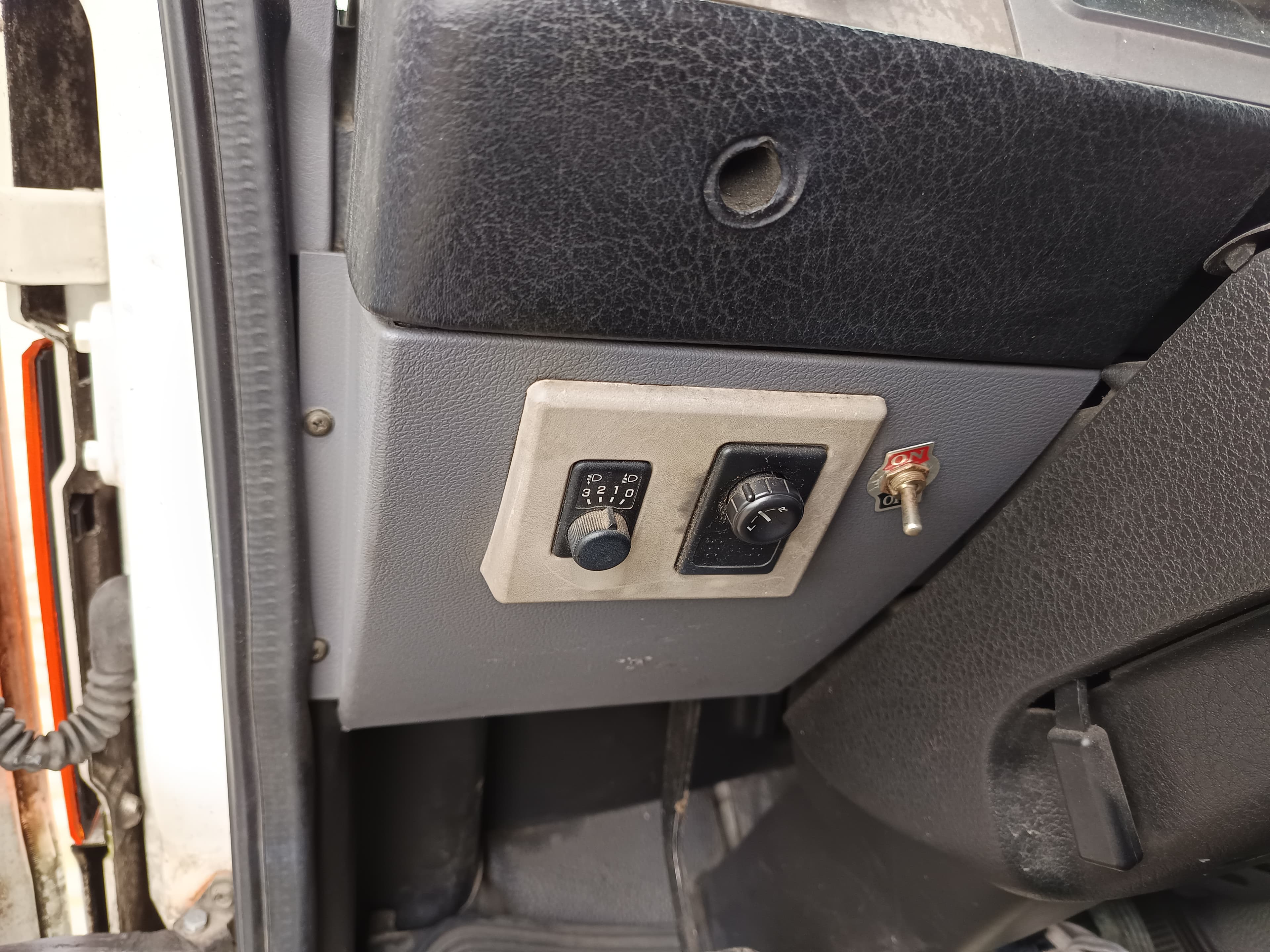 Nissan Atleon · Ano 2005 — imagen 27
