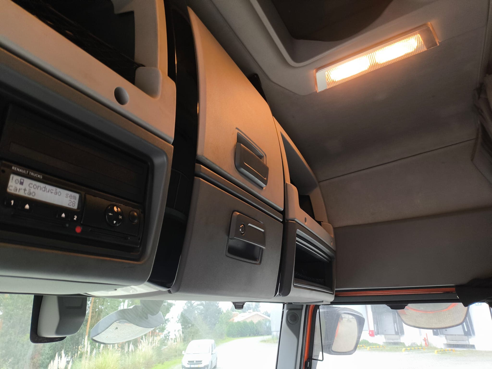 Trator Renault T480 · Ano 2015 · Retarder — imagen 30