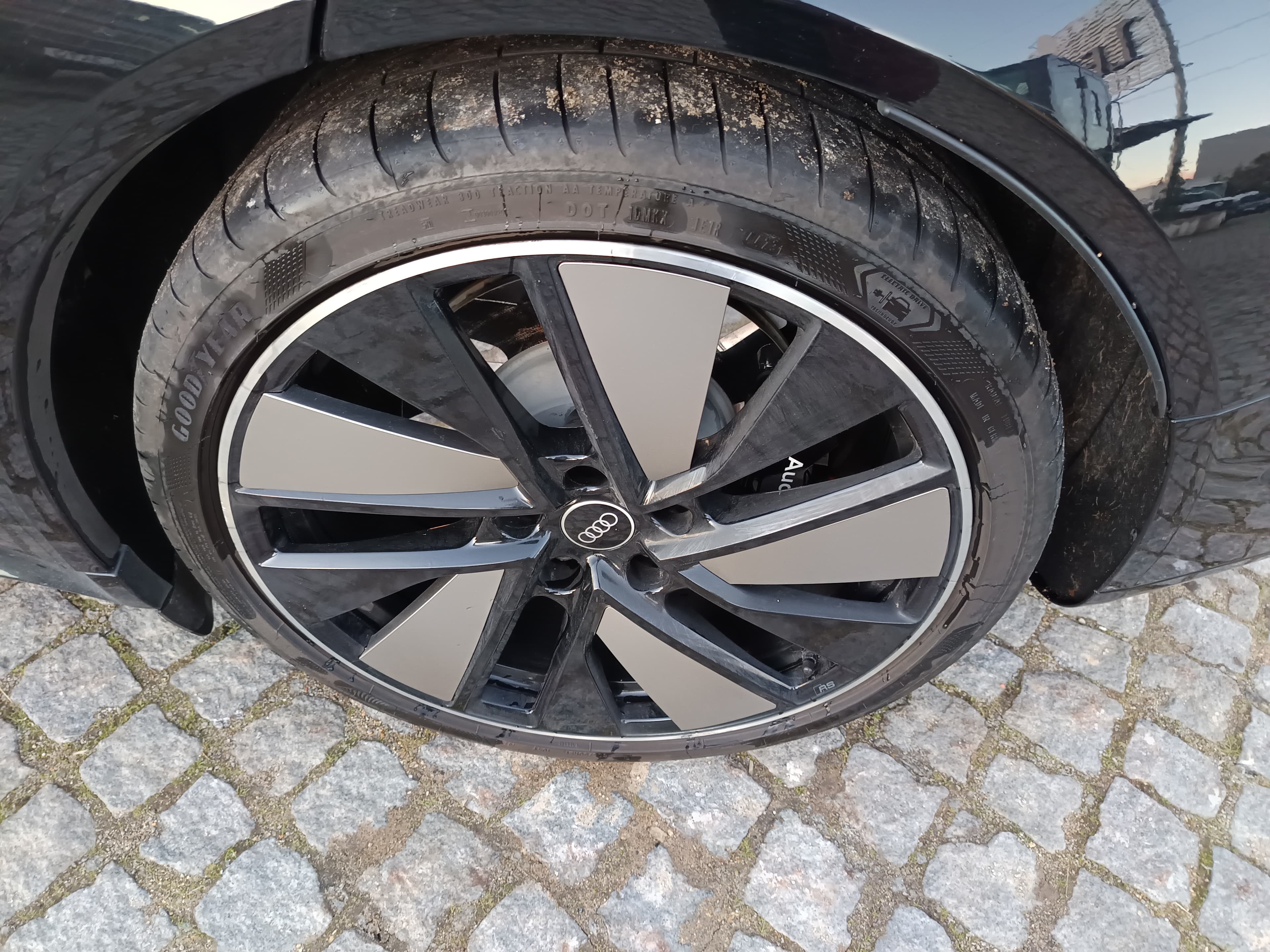 Audi e-tron GT quattro · Ano 2021 — imagen 13