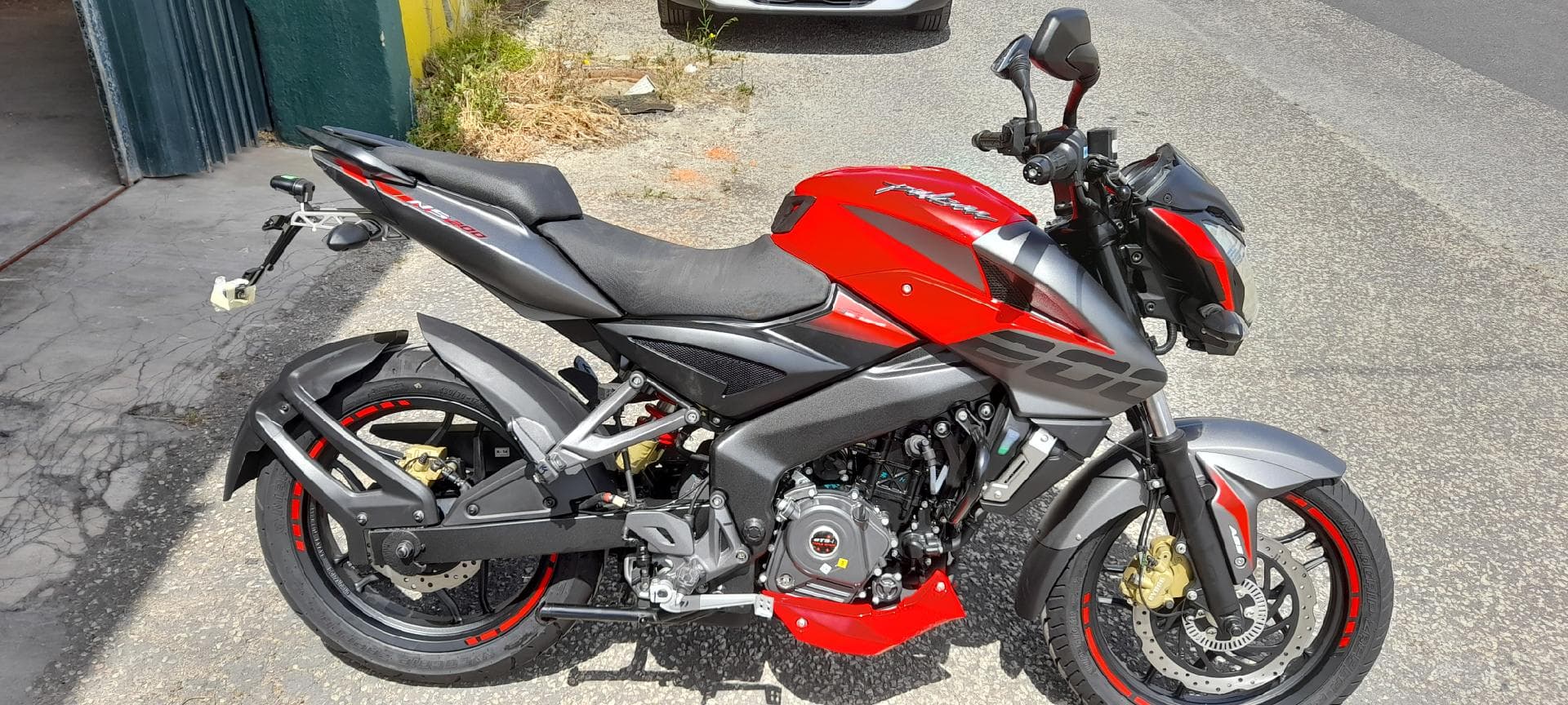 Bajaj Pulsar NS 200
