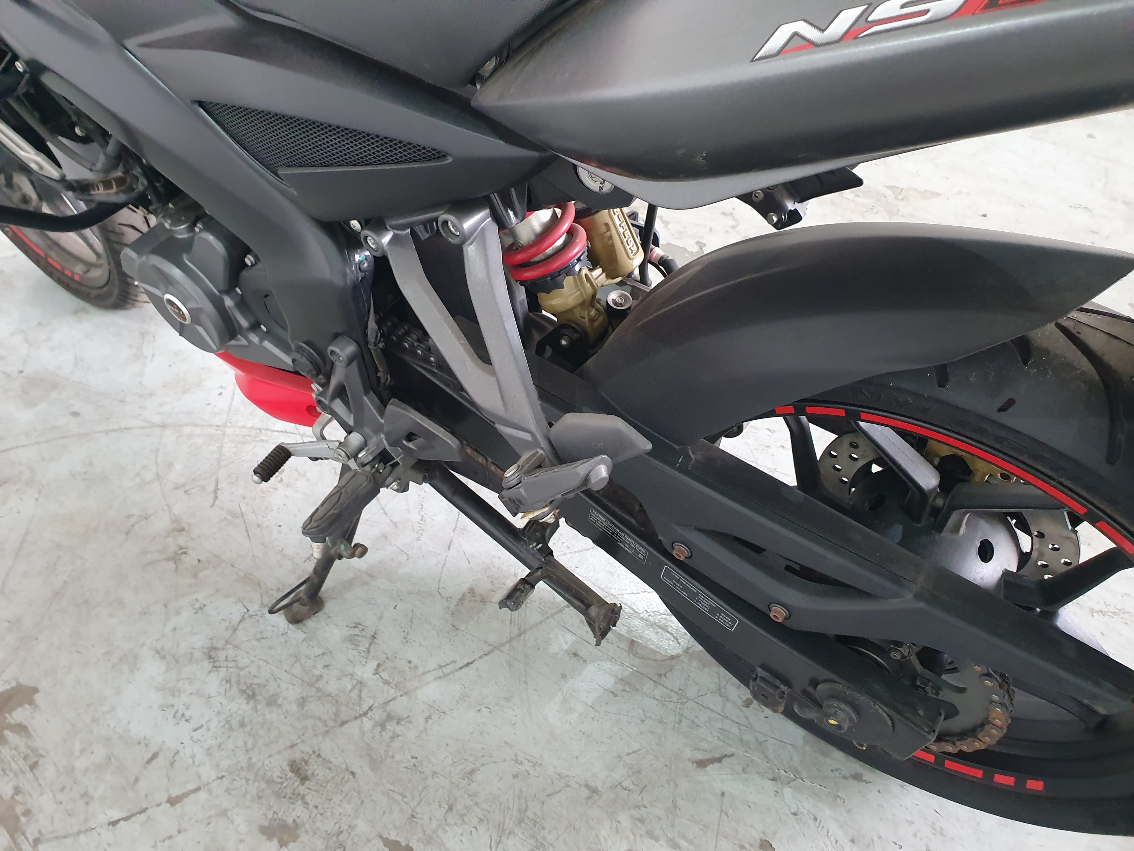 Bajaj Pulsar NS200 — imagen 8