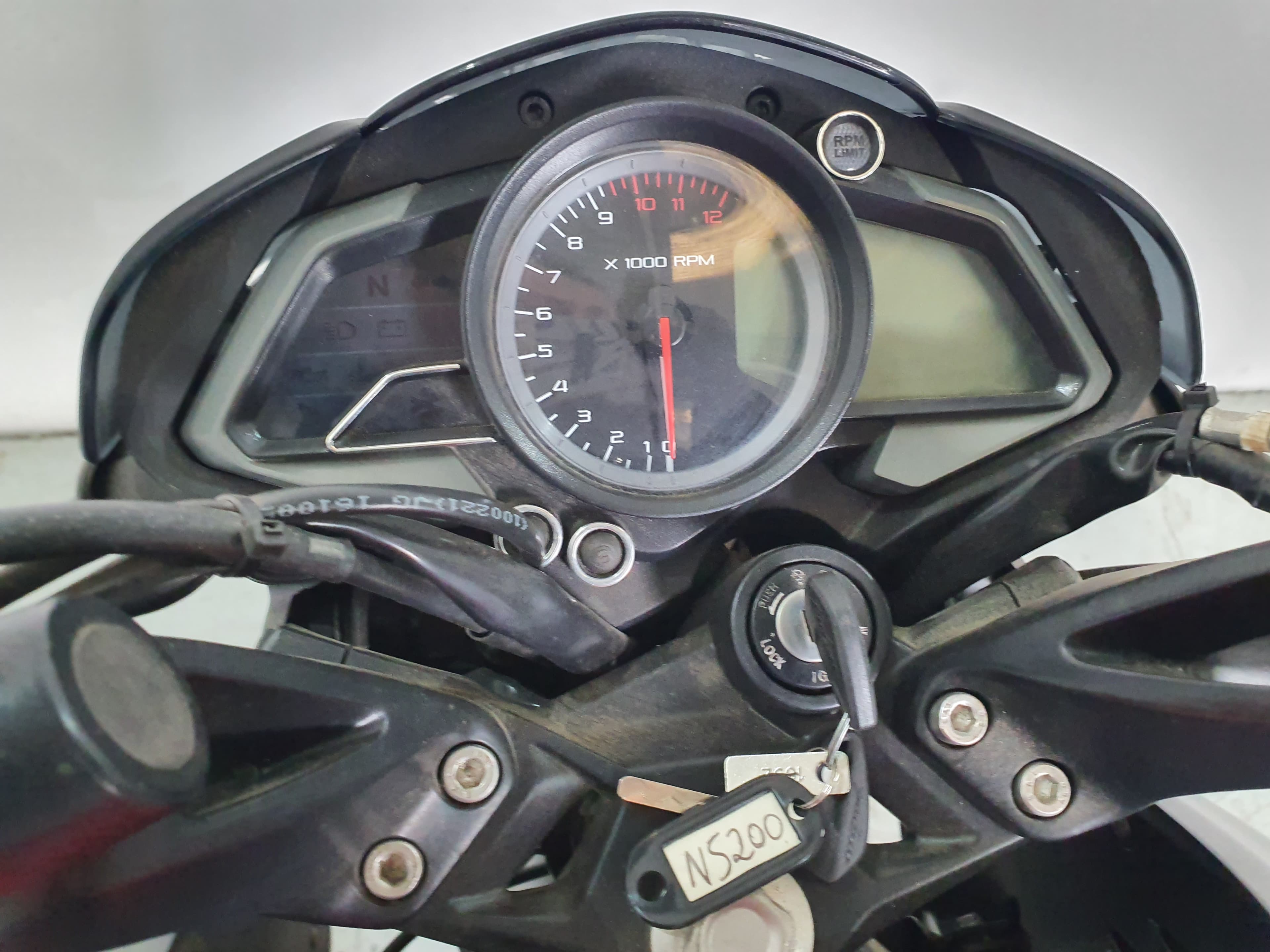 Bajaj Pulsar NS200 — imagen 13