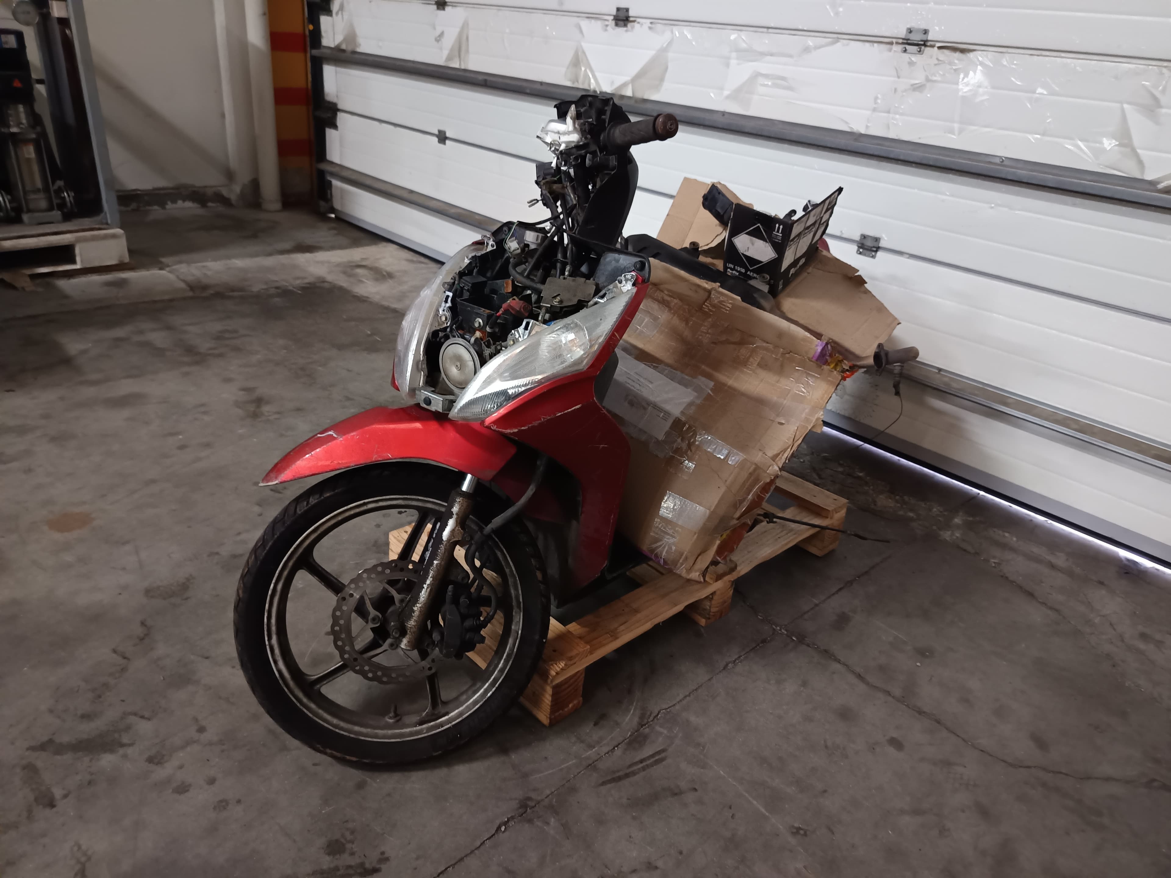HONDA  Vision NSC 110 · Ano 2013 — imagem 2