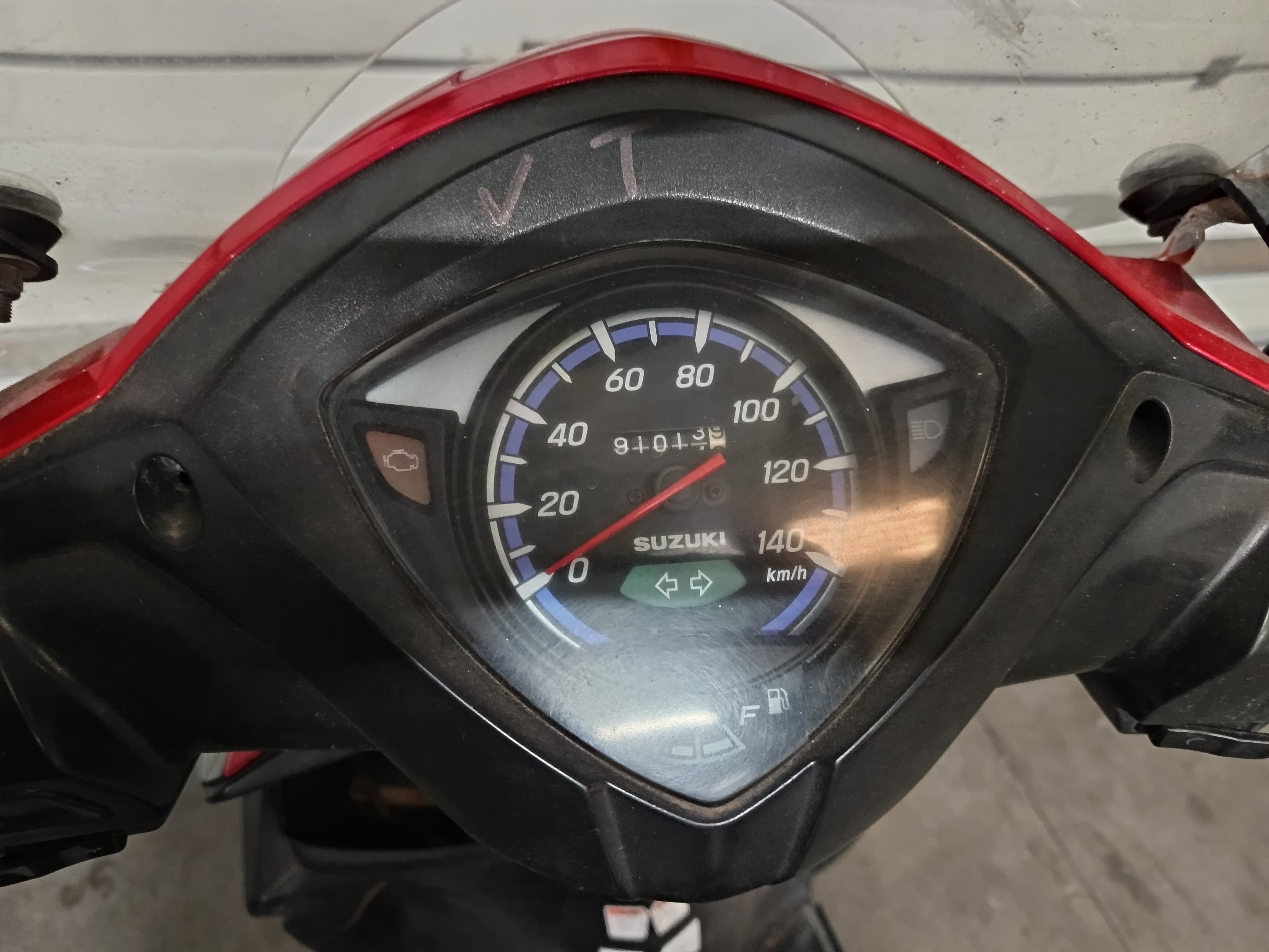 Suzuki UK 110 Adress · Ano 2015 — imagen 10