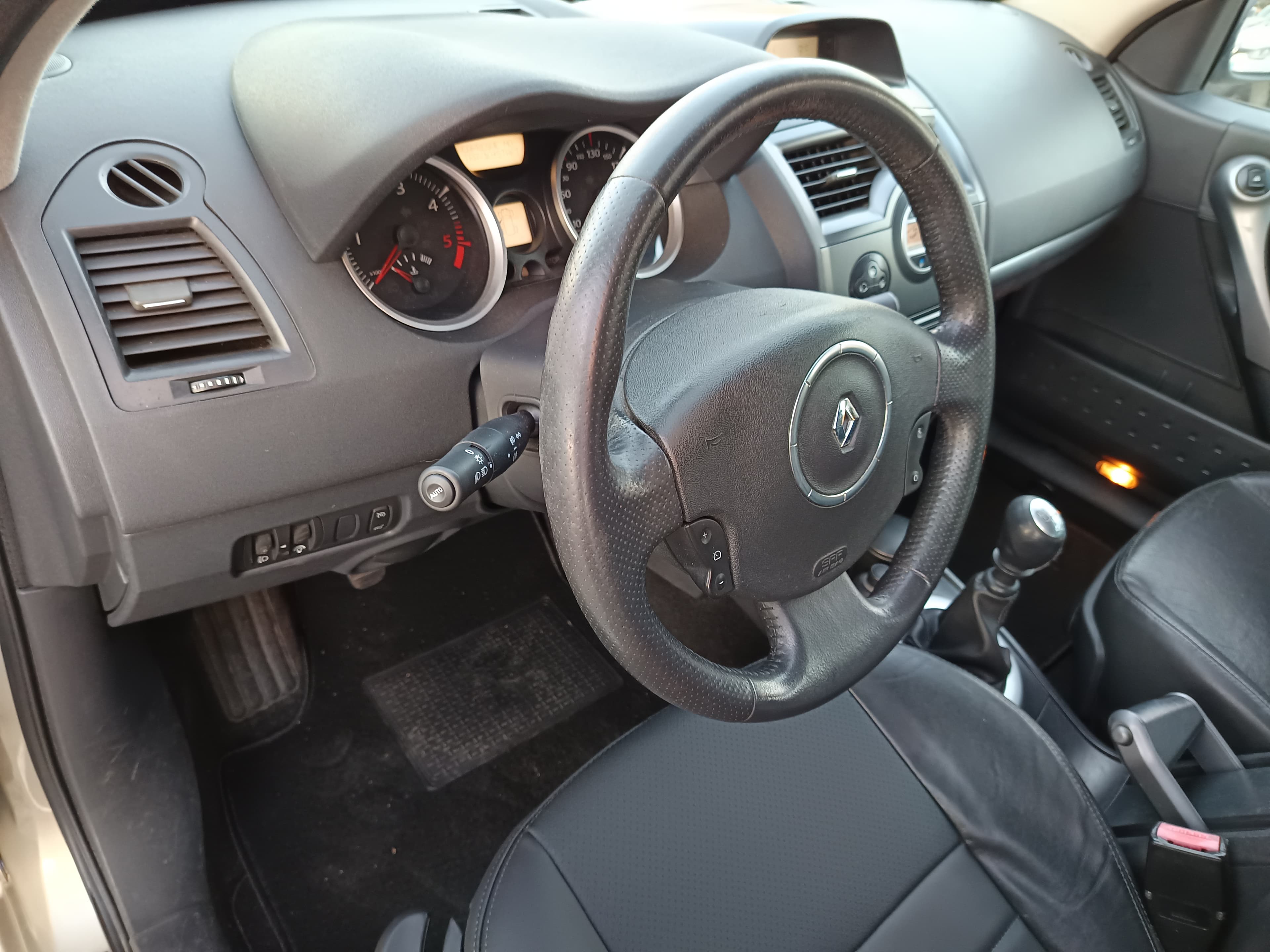 Renault Mégane · Ano 2007 — imagen 37