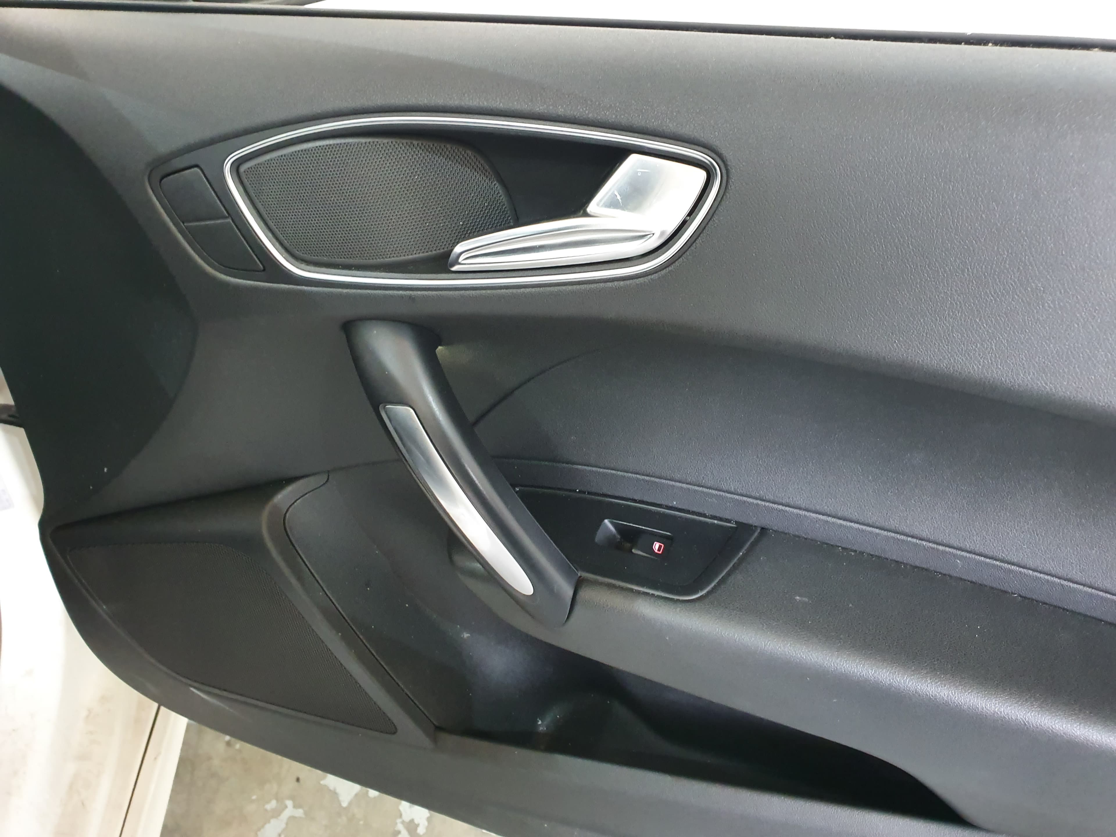 Audi A1 S-line · Ano 2010 — image 23