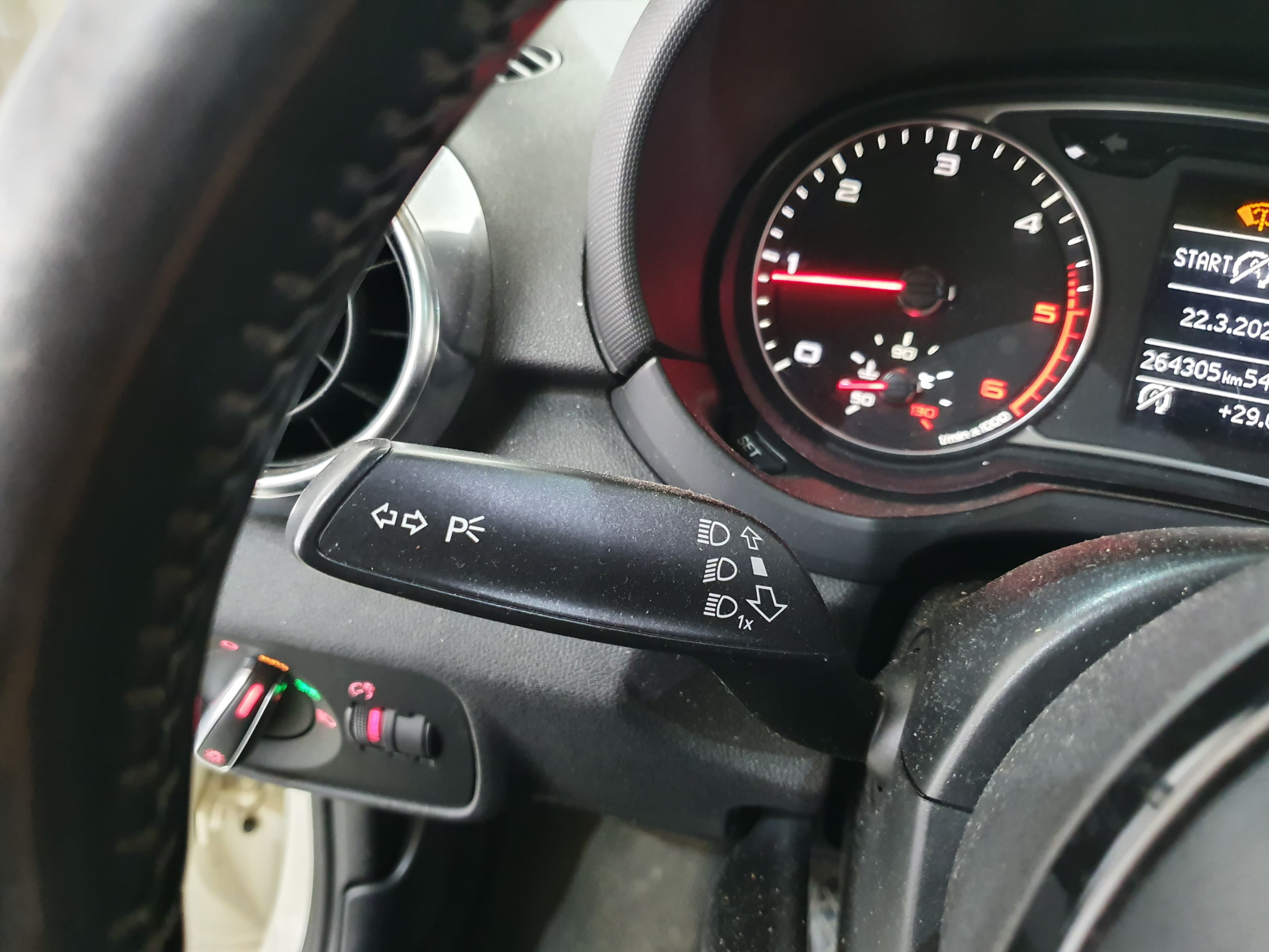 Audi A1 S-line · Ano 2010 — image 32