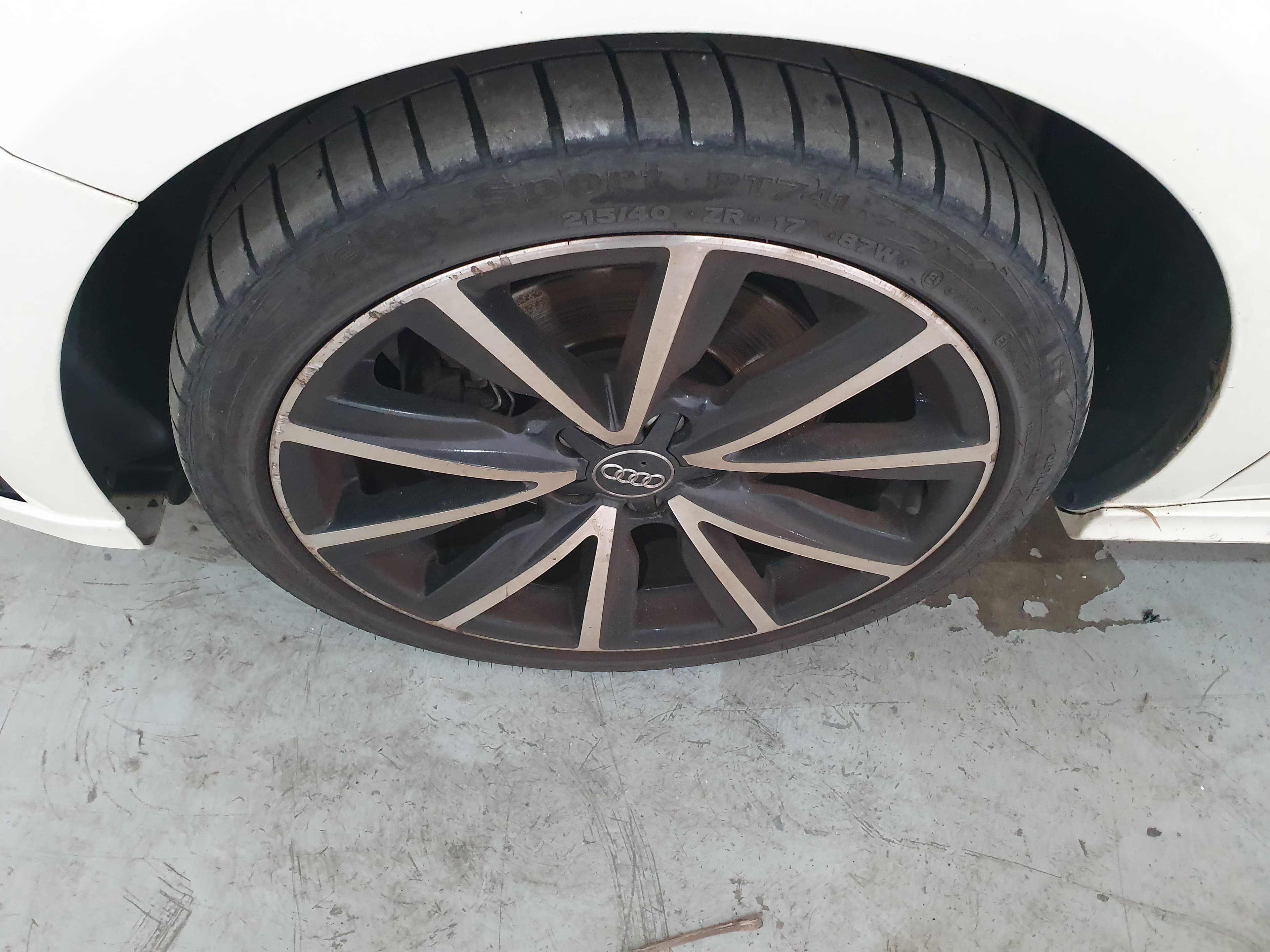 Audi A1 S-line · Ano 2010 — image 10