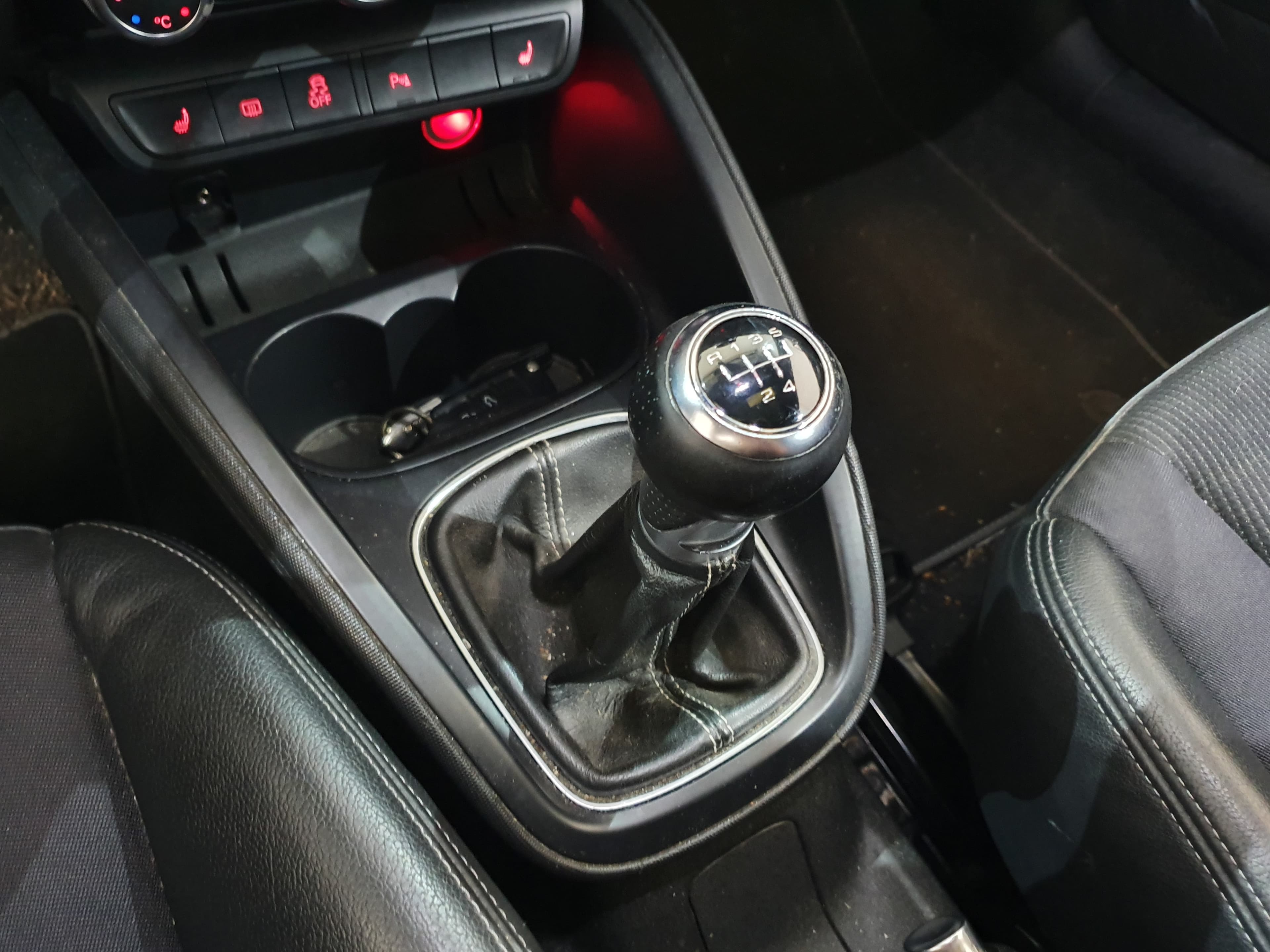 Audi A1 S-line · Ano 2010 — image 28