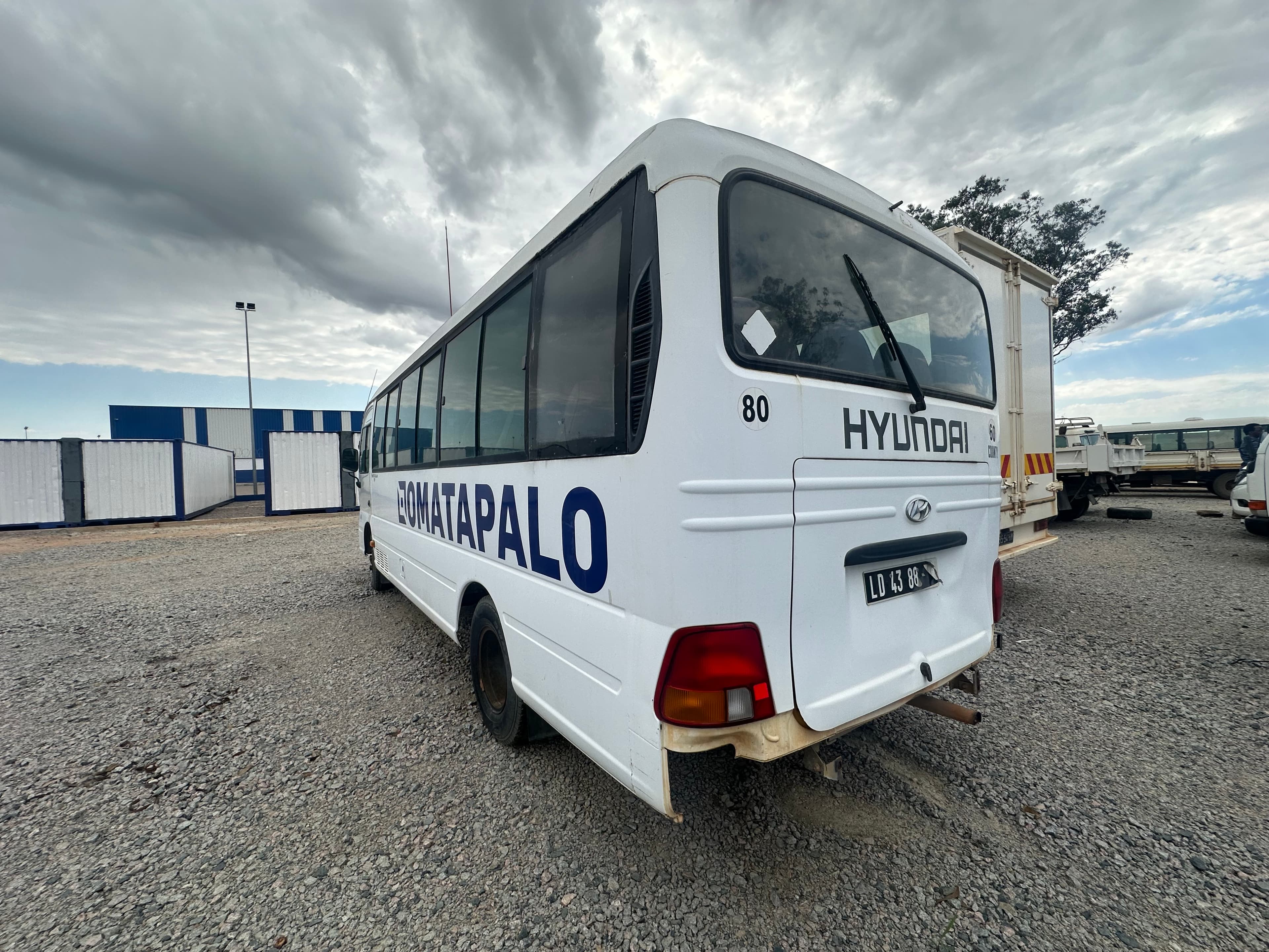 HYUNDAI COUNTY 30L — imagen 3