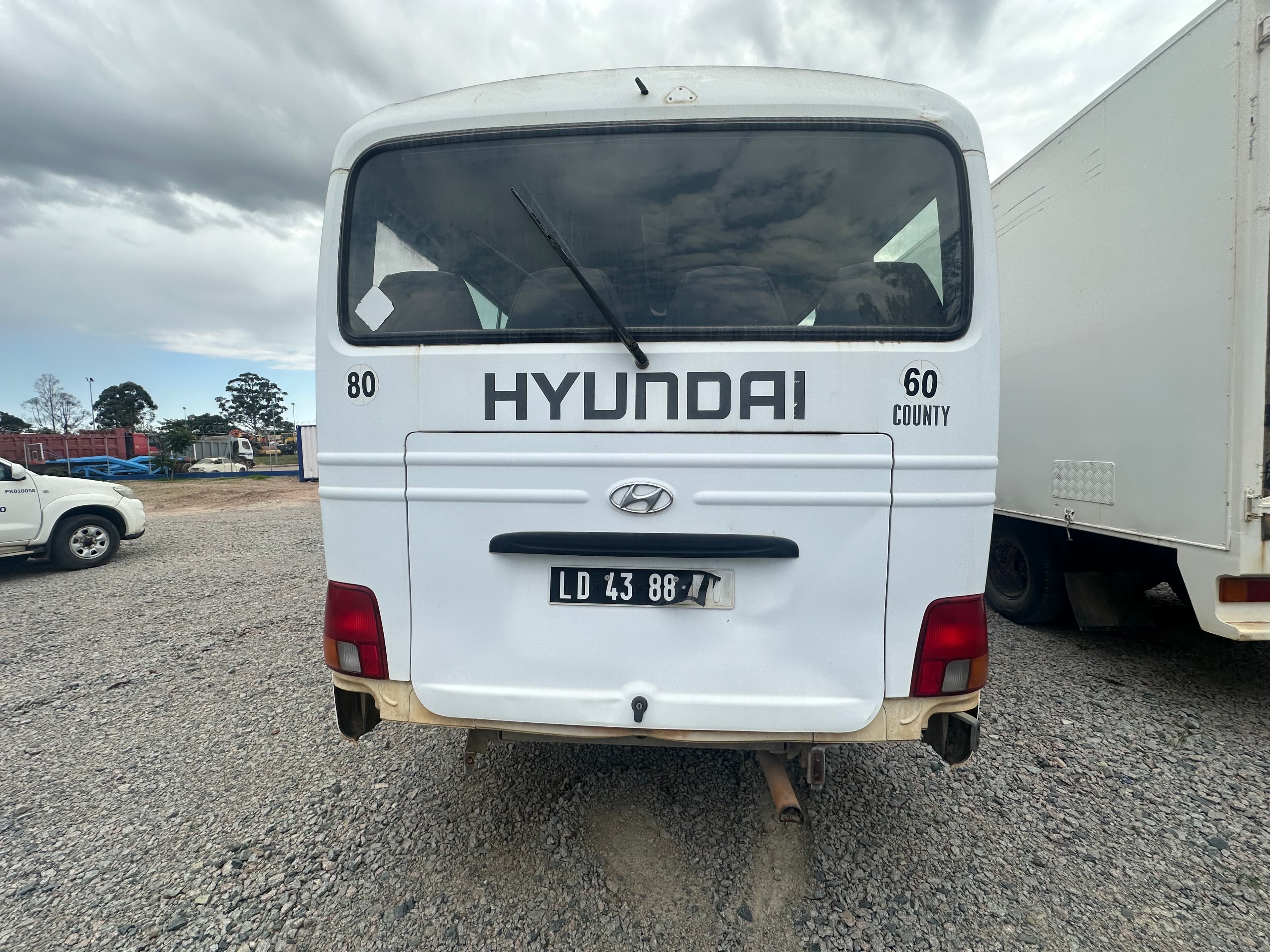 HYUNDAI COUNTY 30L — imagen 4